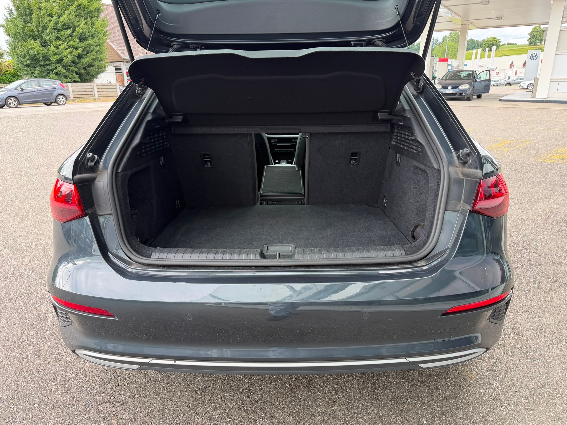 AUDI A3 Sportback 35 TFSI advanced S-tronic-image-24