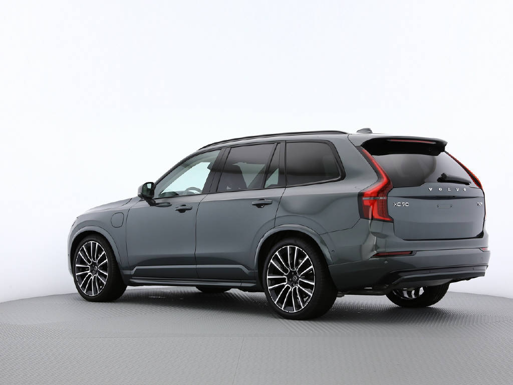 VOLVO XC90 2.0 TE T8 XCLUSIVE Ultra Dark eAWD-image-23