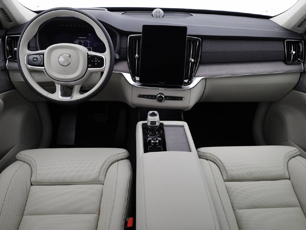 VOLVO XC90 2.0 TE T8 XCLUSIVE Ultra Dark eAWD-image-2
