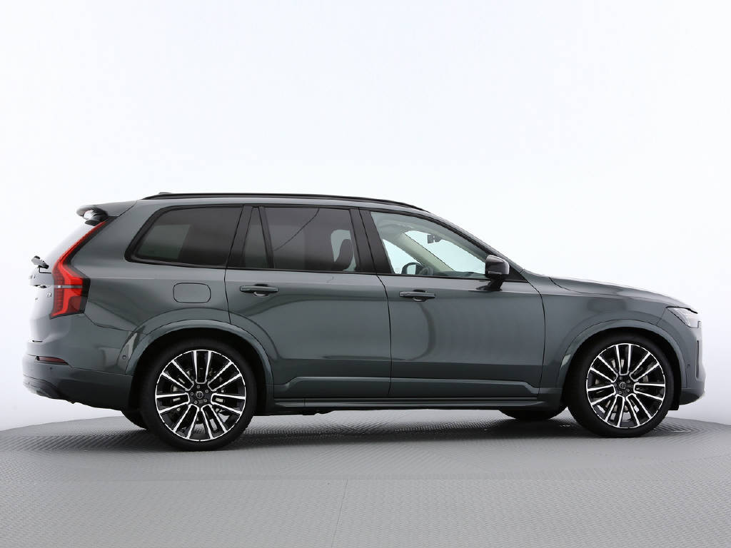 VOLVO XC90 2.0 TE T8 XCLUSIVE Ultra Dark eAWD-image-15