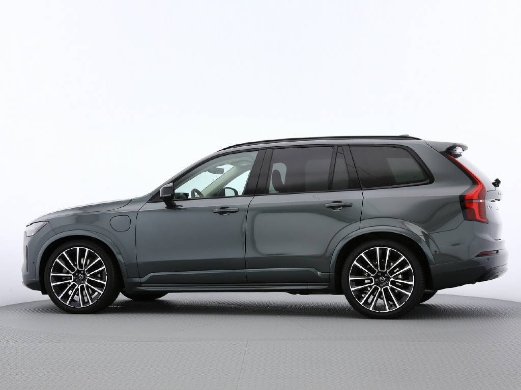 VOLVO XC90 2.0 TE T8 XCLUSIVE Ultra Dark eAWD-image-25