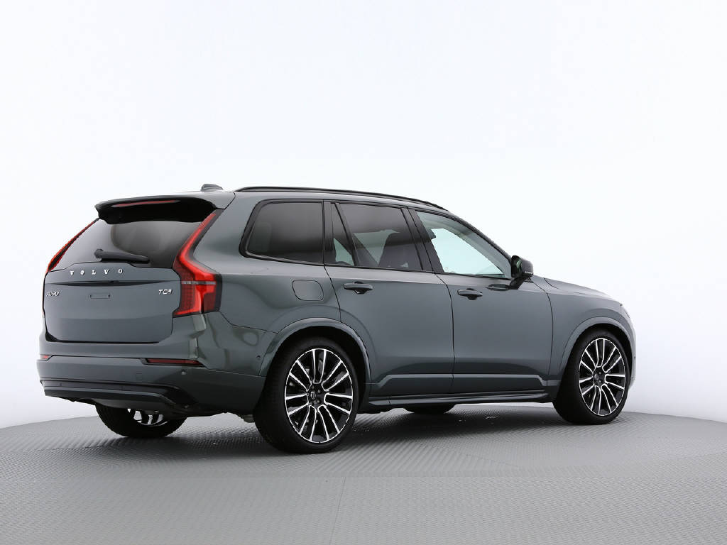 VOLVO XC90 2.0 TE T8 XCLUSIVE Ultra Dark eAWD-image-13