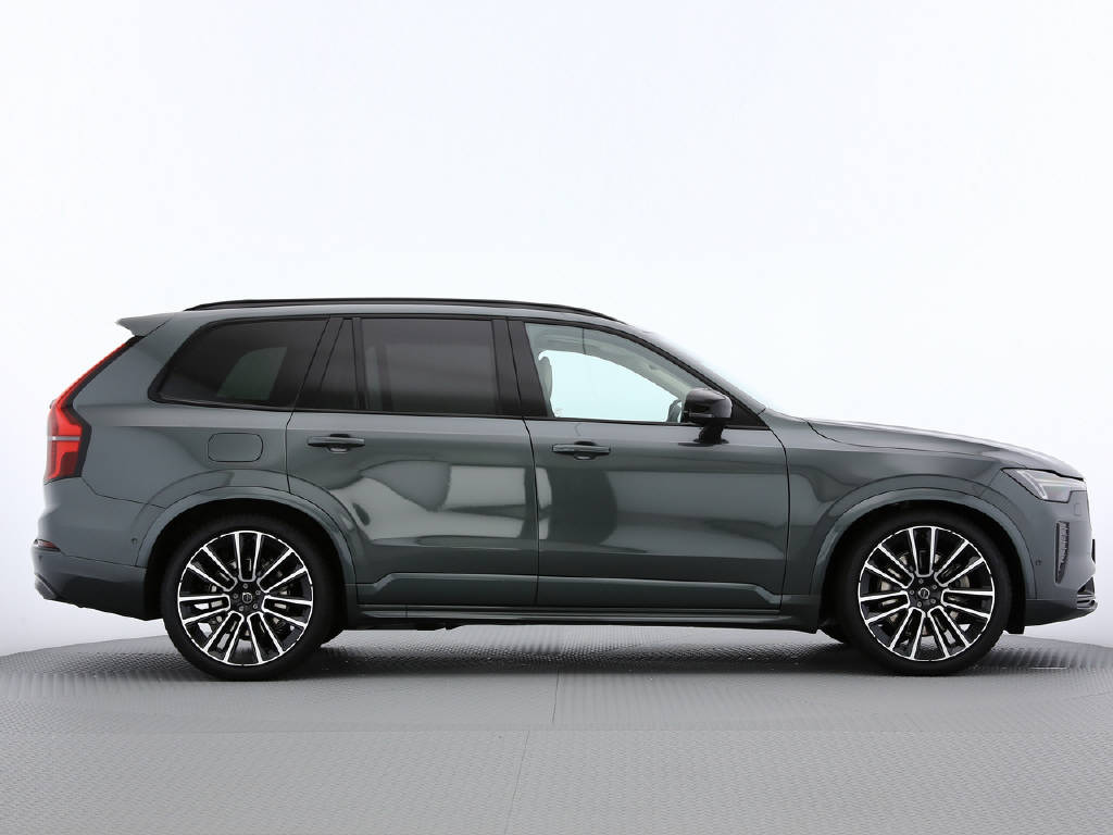 VOLVO XC90 2.0 TE T8 XCLUSIVE Ultra Dark eAWD-image-6
