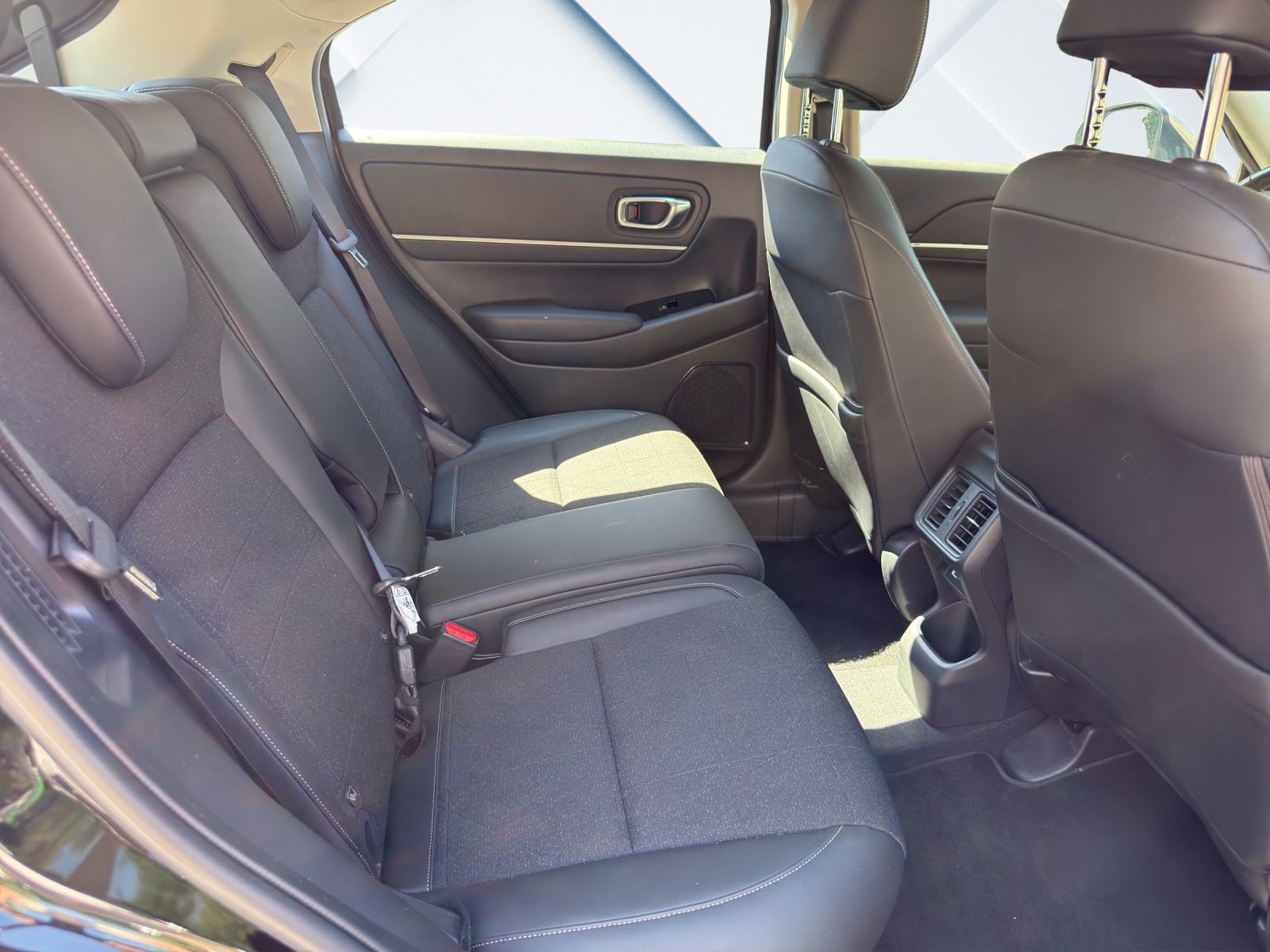 HONDA HR-V 1.5 i-MMD Advance-image-15