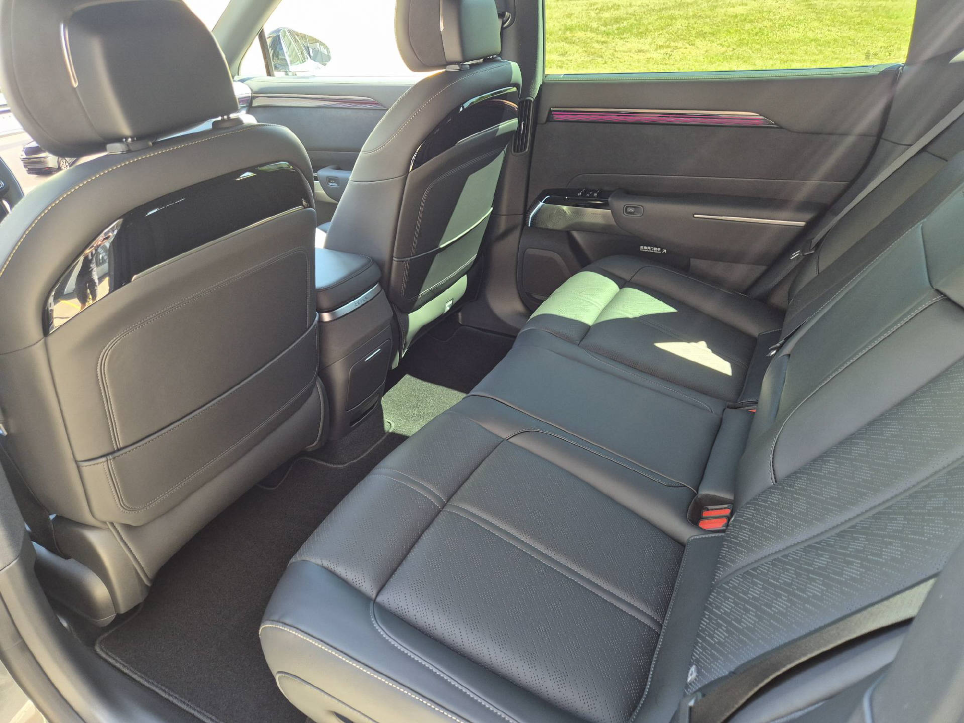 ZEEKR 7X Privilege AWD 100 kWh-image-14