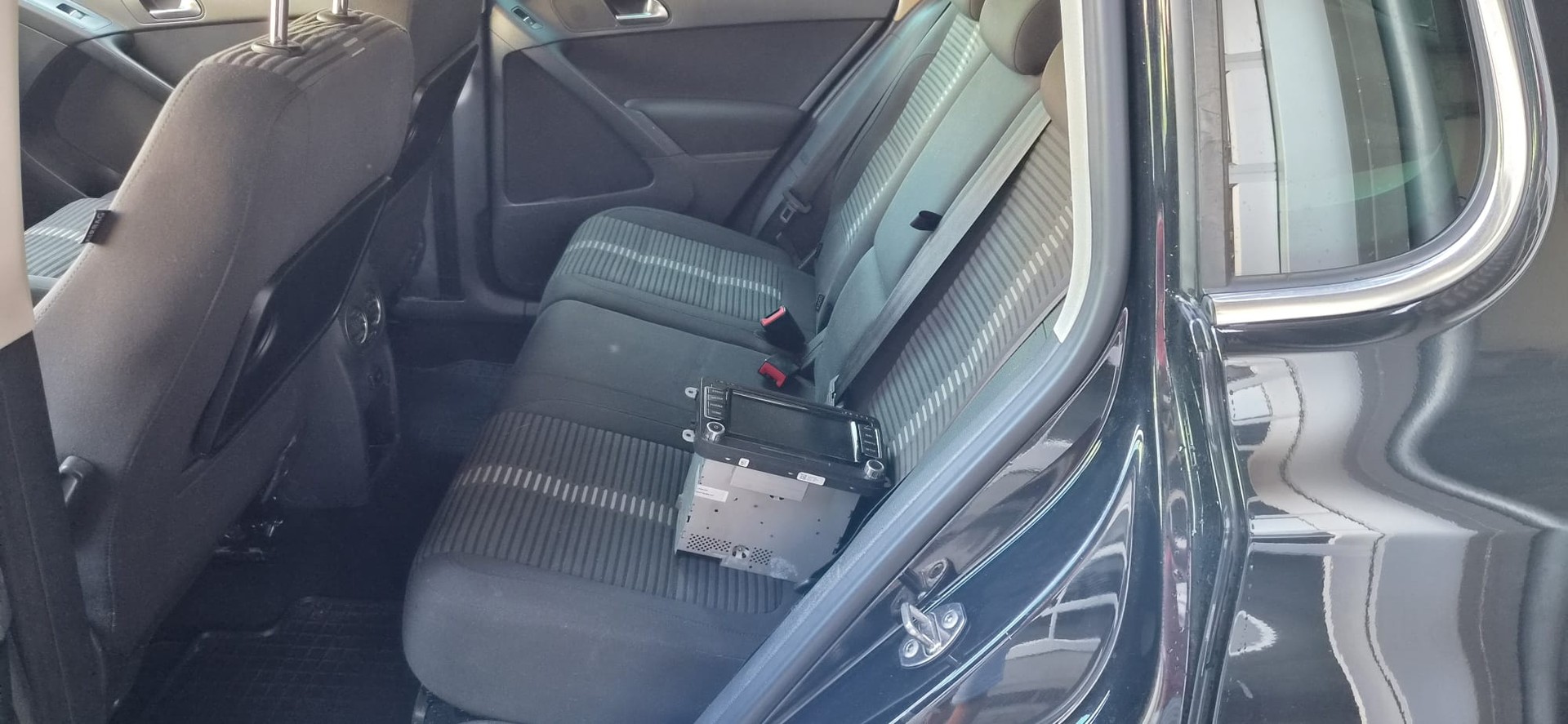 VW Tiguan 2.0 TSI Sport&Style-image-6