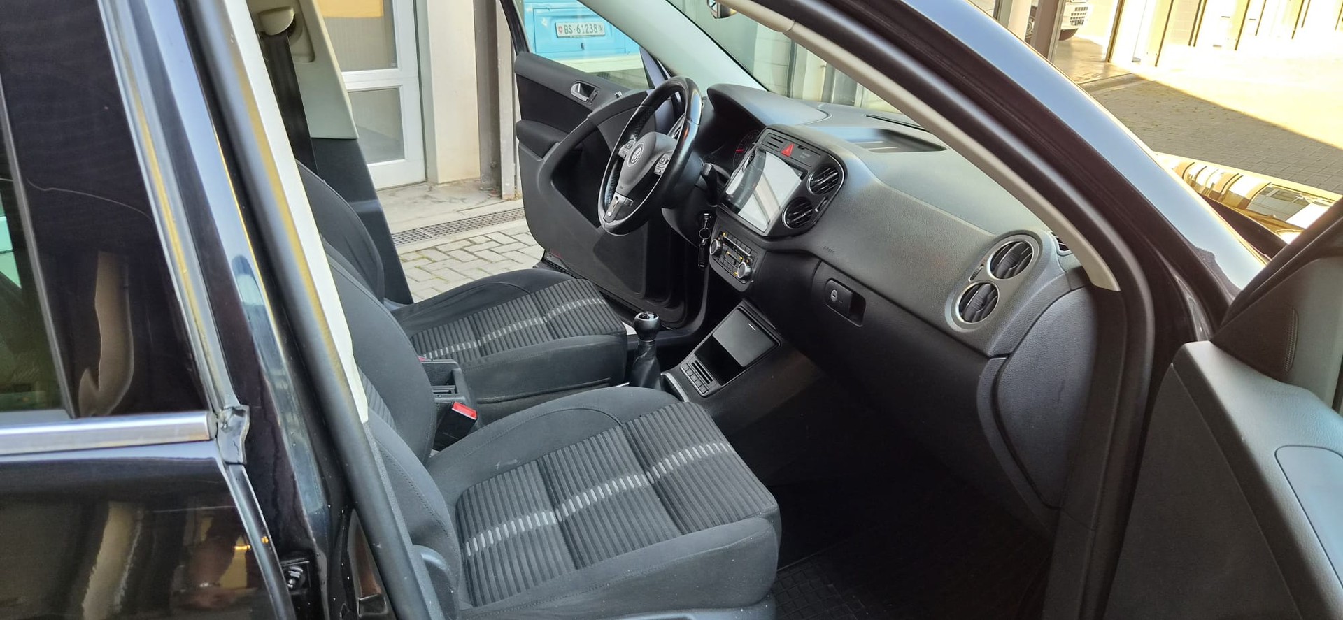 VW Tiguan 2.0 TSI Sport&Style-image-7