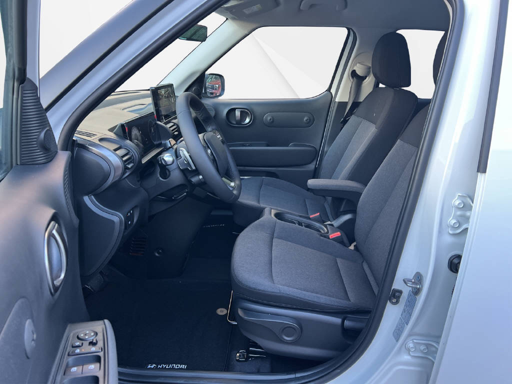 HYUNDAI Inster 49kWh Amplia-image-4