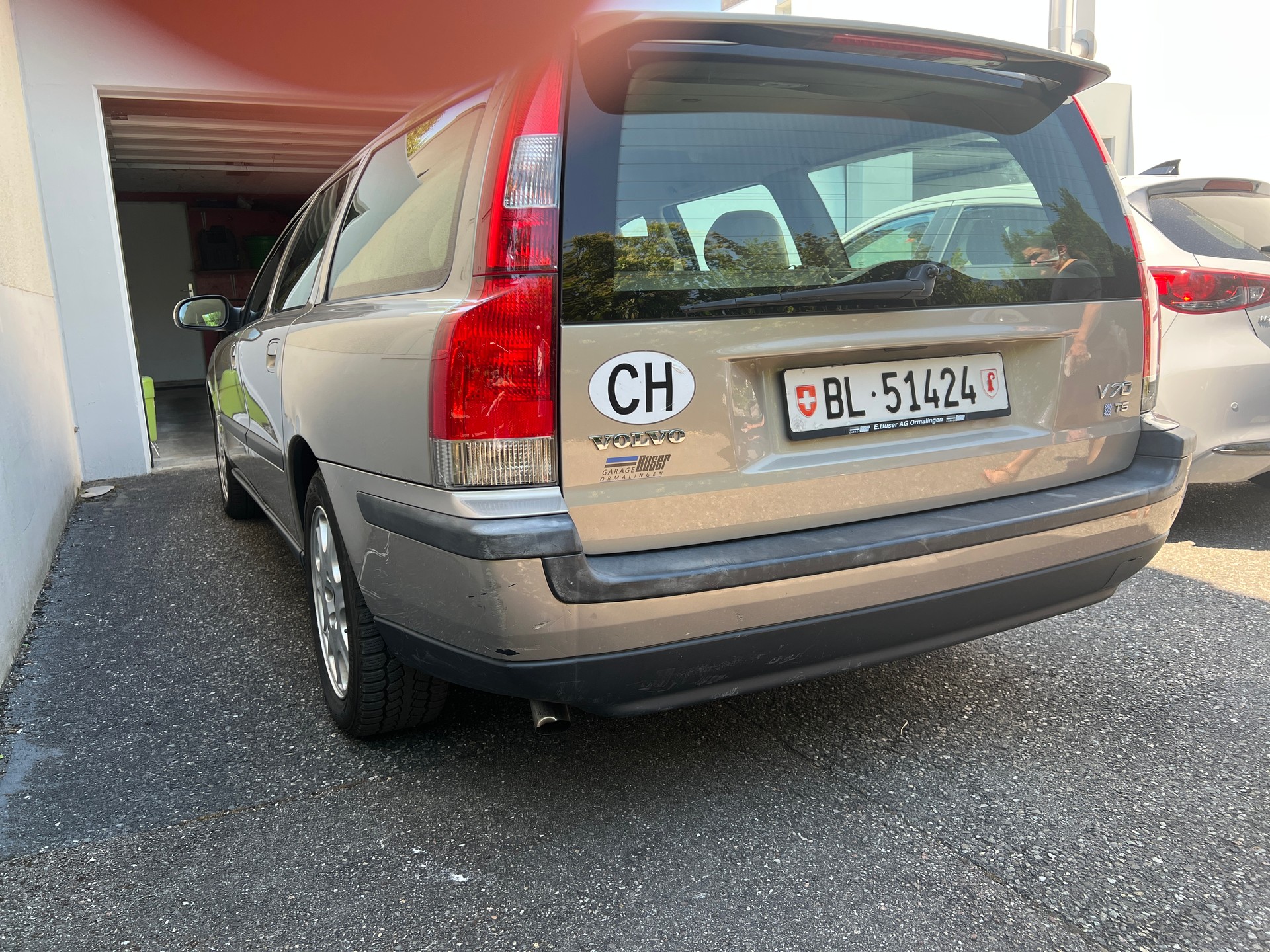 VOLVO 2.3 T5 - Servicegepflegt - Letzte MFK 11.2024-image-1