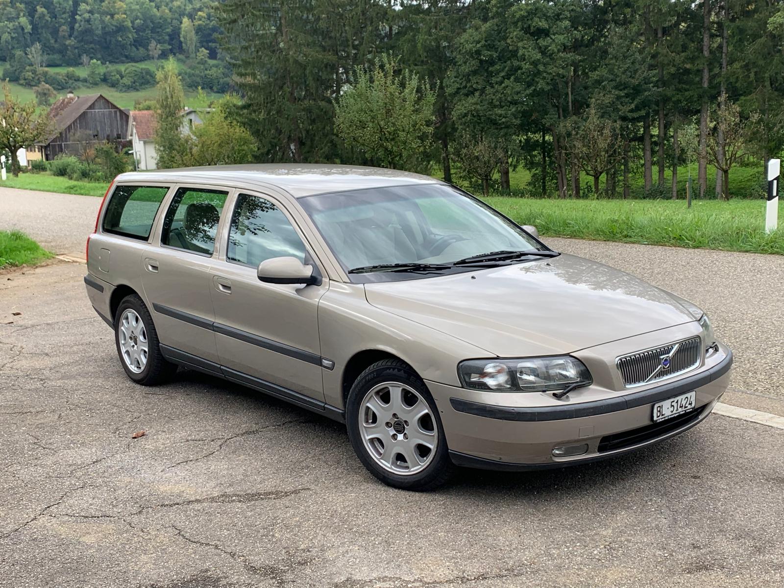 VOLVO 2.3 T5 - Servicegepflegt - Letzte MFK 11.2024-image-0
