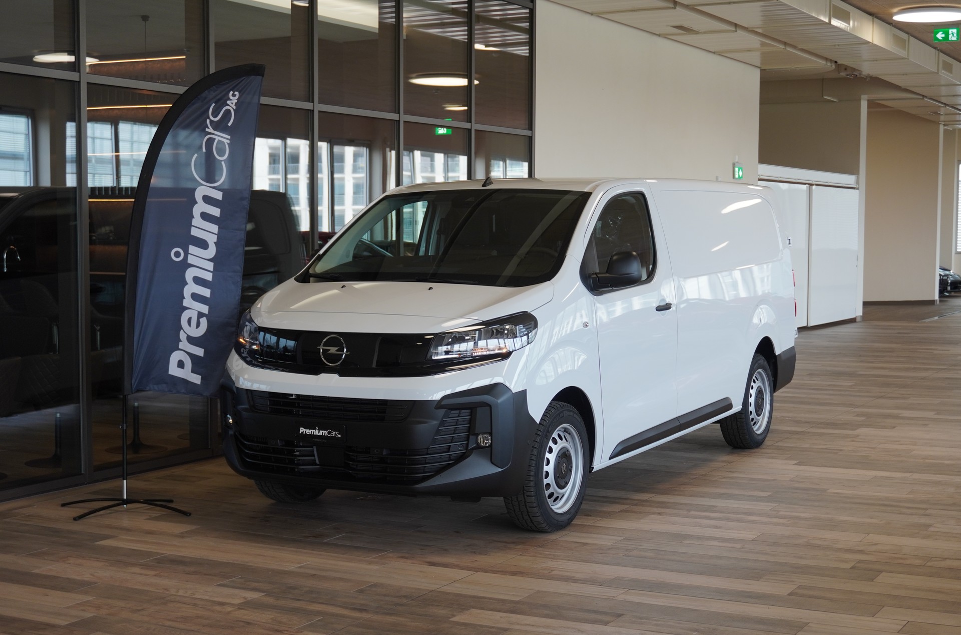 OPEL Vivaro Cargo 2.0 D s/s M