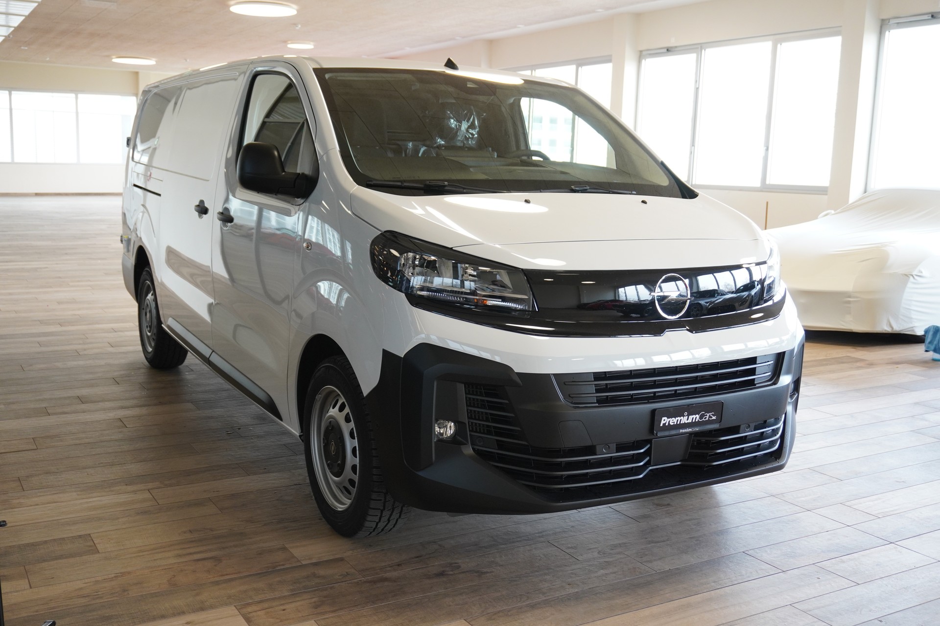 OPEL Vivaro Cargo 2.0 D s/s M-showroom-element-2