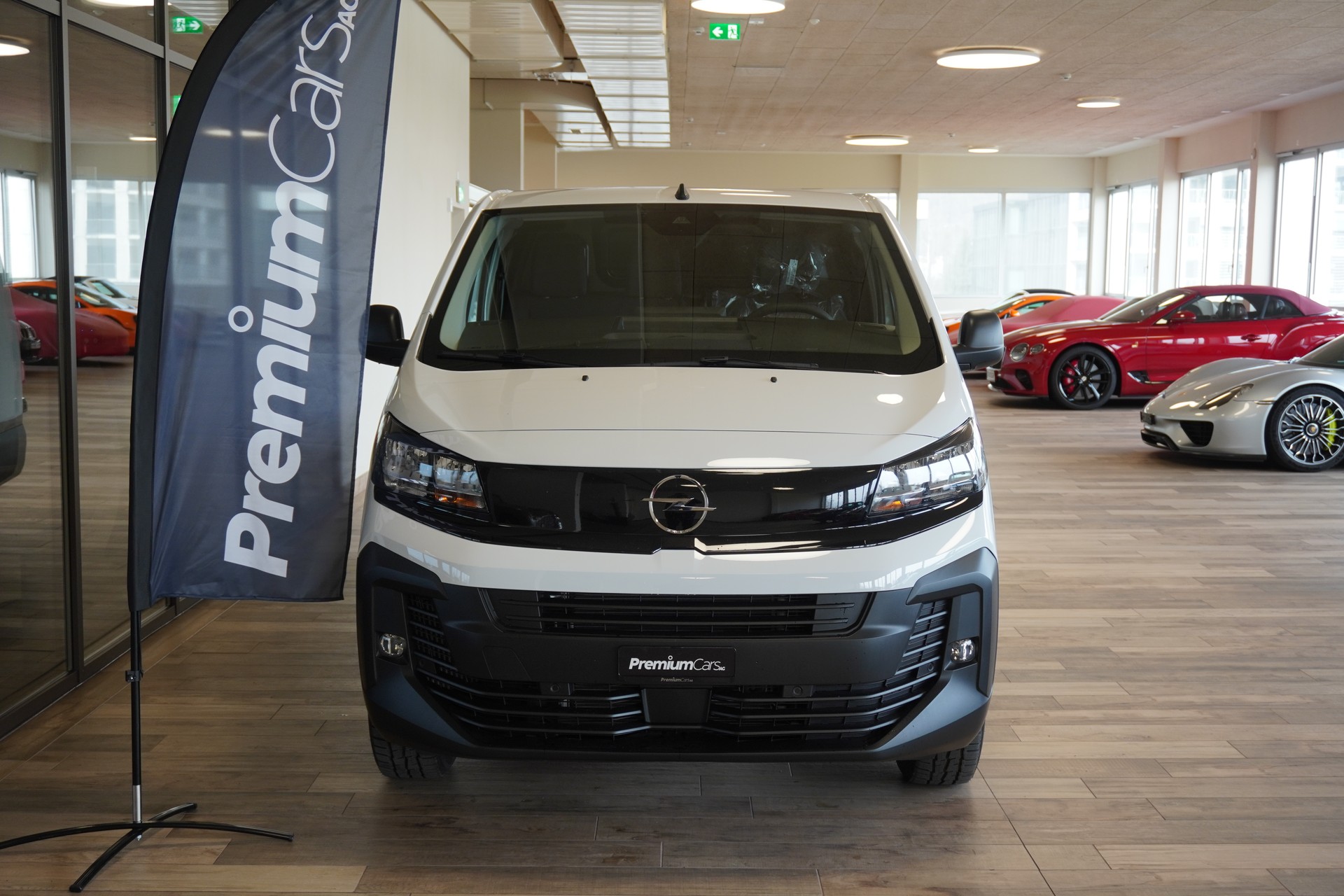 OPEL Vivaro Cargo 2.0 D s/s M-showroom-element-1