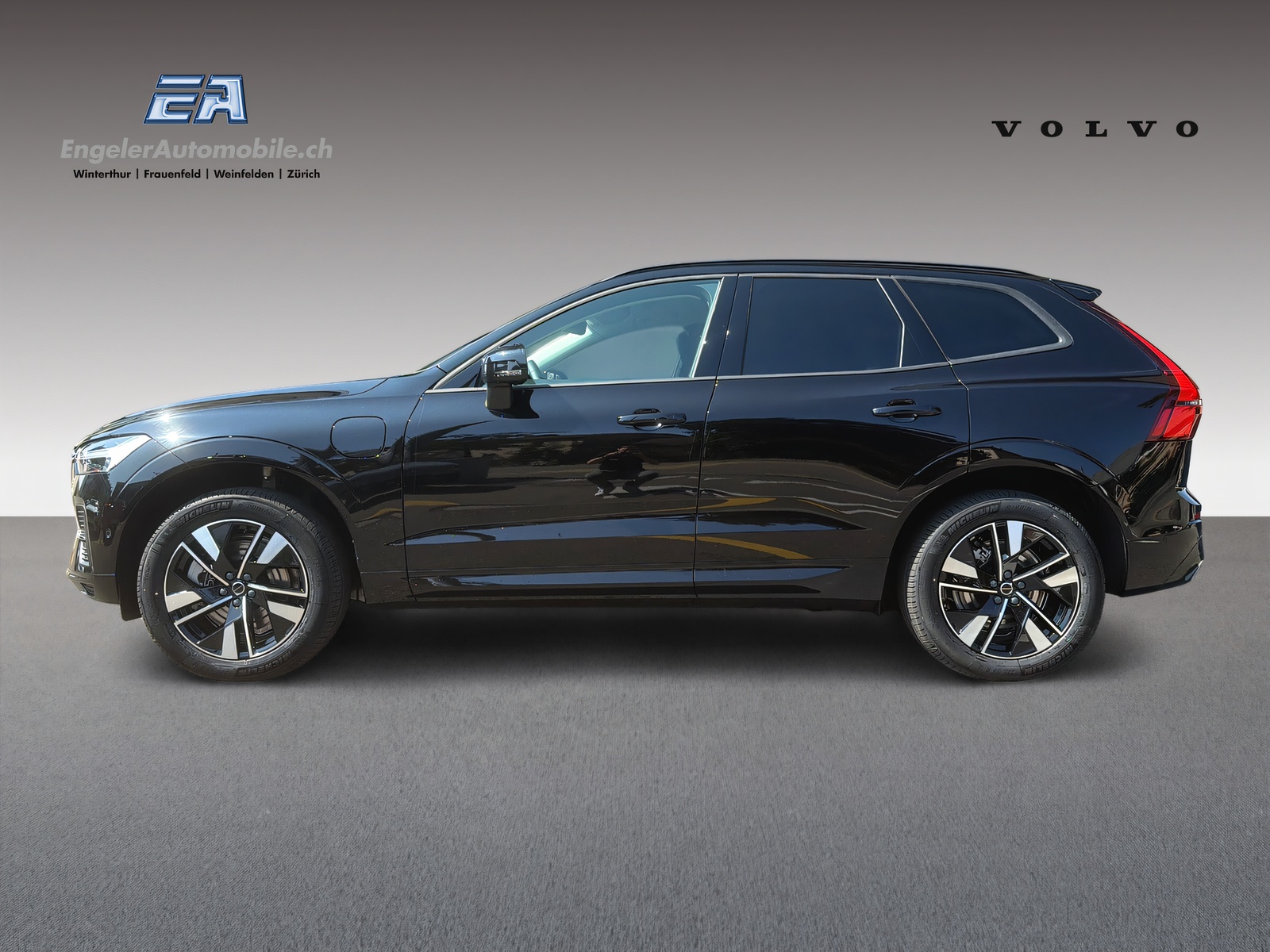 VOLVO XC60 2.0 T6 TE Core eAWD-image-3