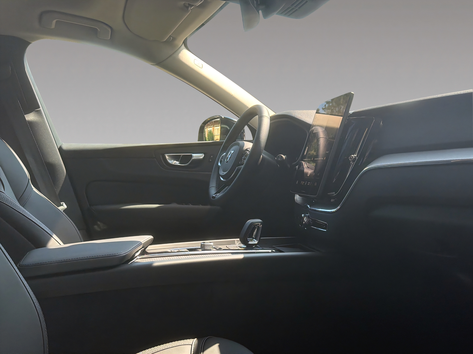 VOLVO XC60 2.0 T6 TE Core eAWD-image-11