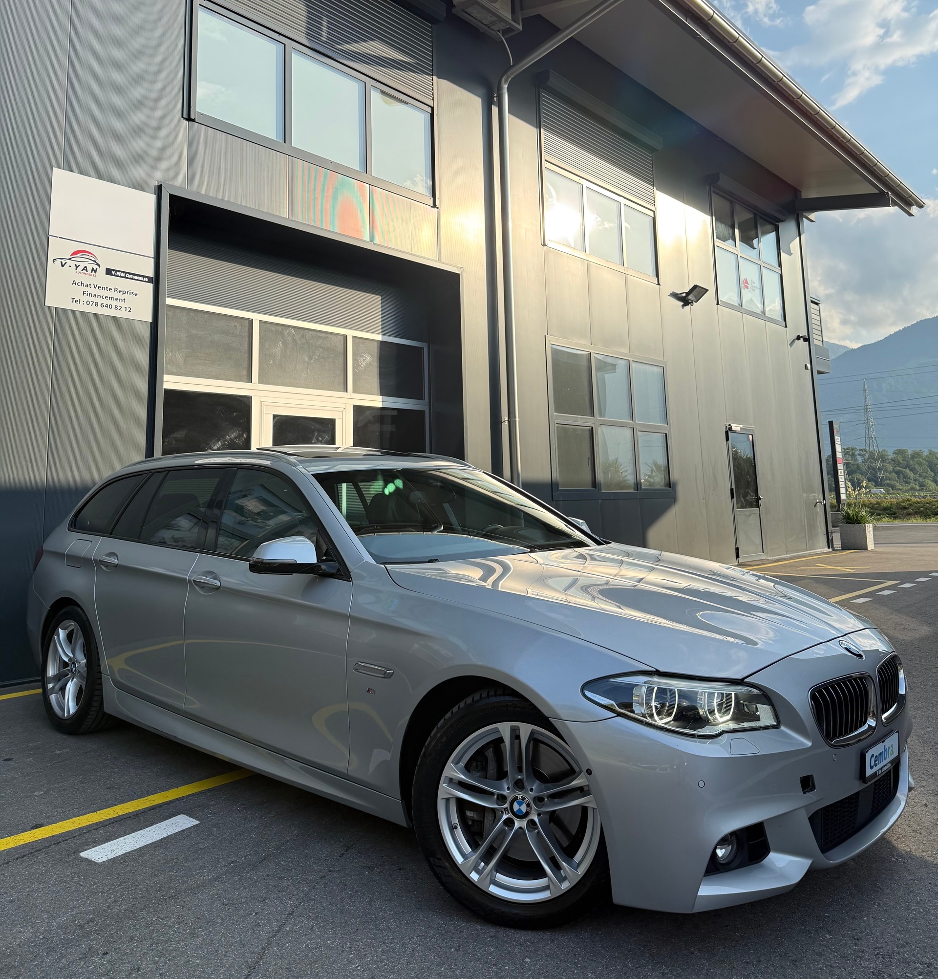 BMW 530d xDrive Touring Pack-M Steptronic-image-1