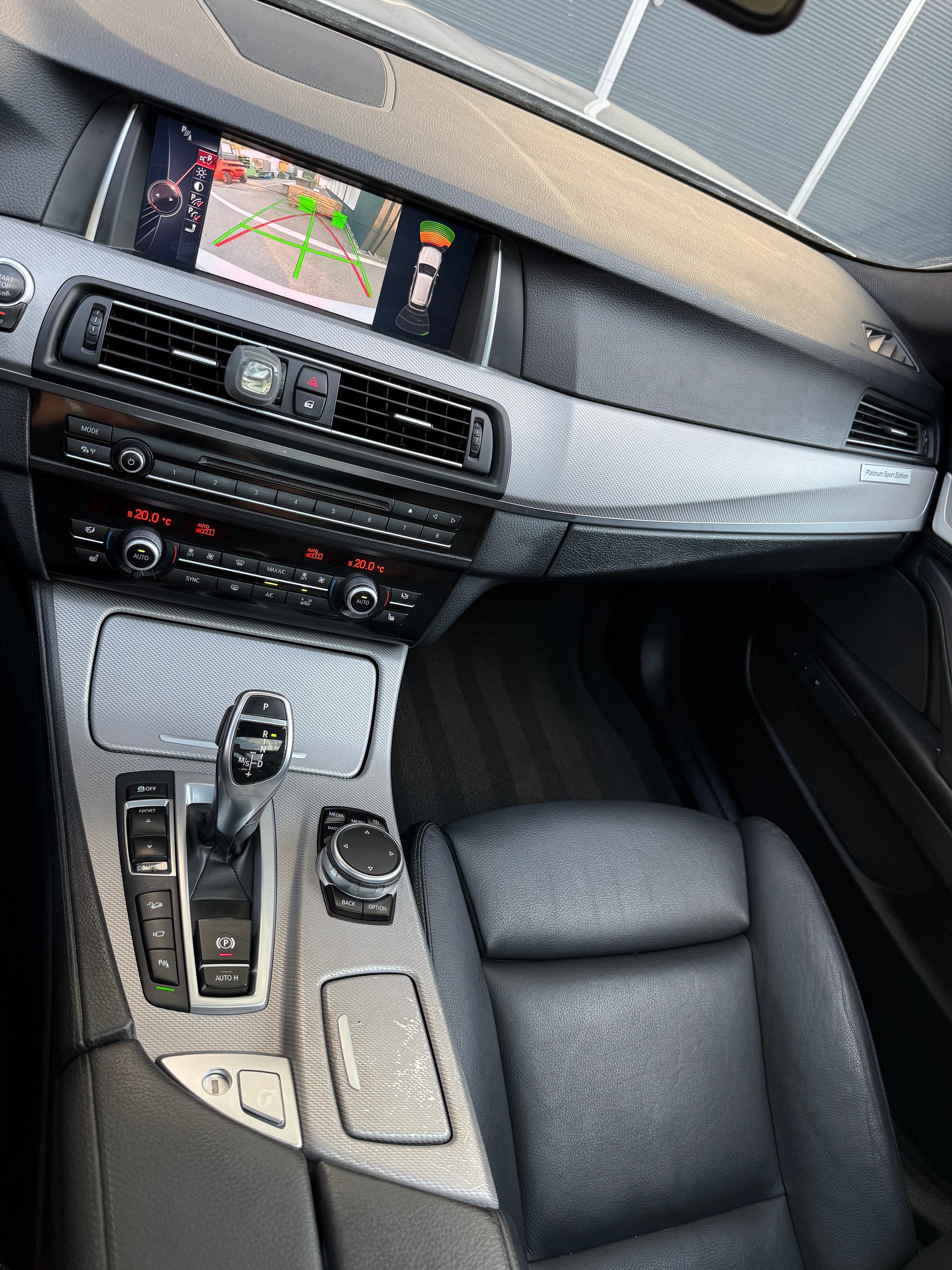 BMW 530d xDrive Touring Pack-M Steptronic-image-14