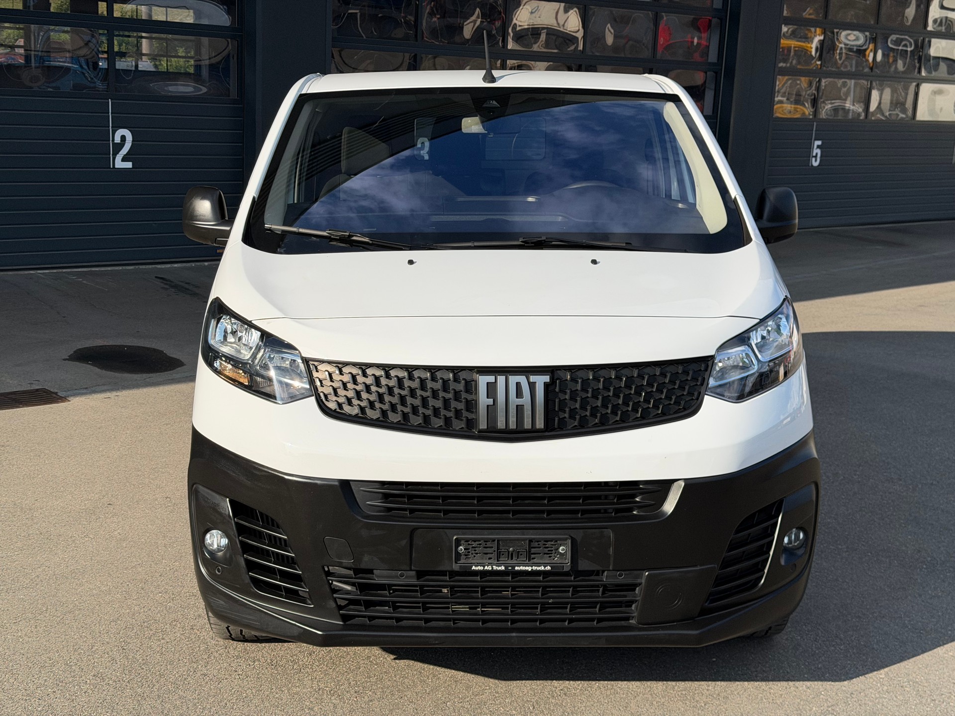 FIAT Scudo 2.0 MJ L2 | Automat | Navi | Rückfahrkamera | ACC | Totwinkel | Klima-image-1