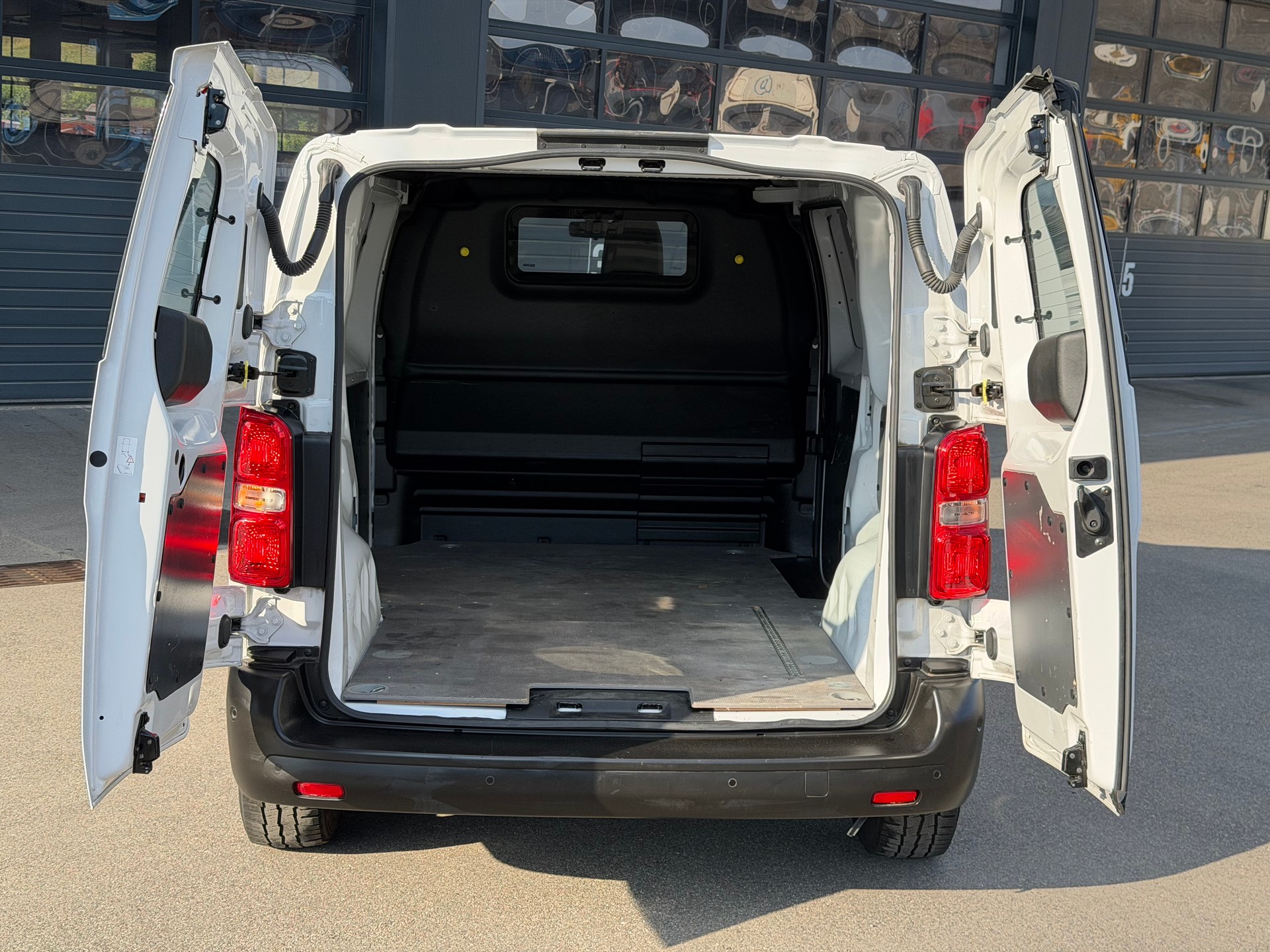 FIAT Scudo 2.0 MJ L2 | Automat | Navi | Rückfahrkamera | ACC | Totwinkel | Klima-image-4