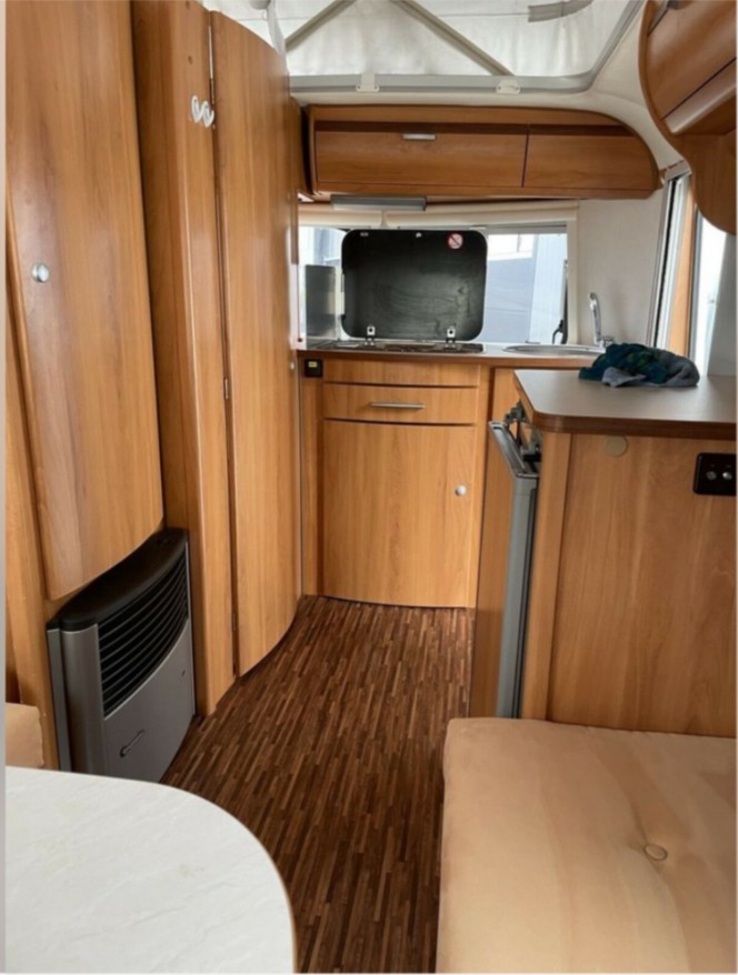 ERIBA Hymer Eriba Touring Triton 420 GT Jubilar-image-2