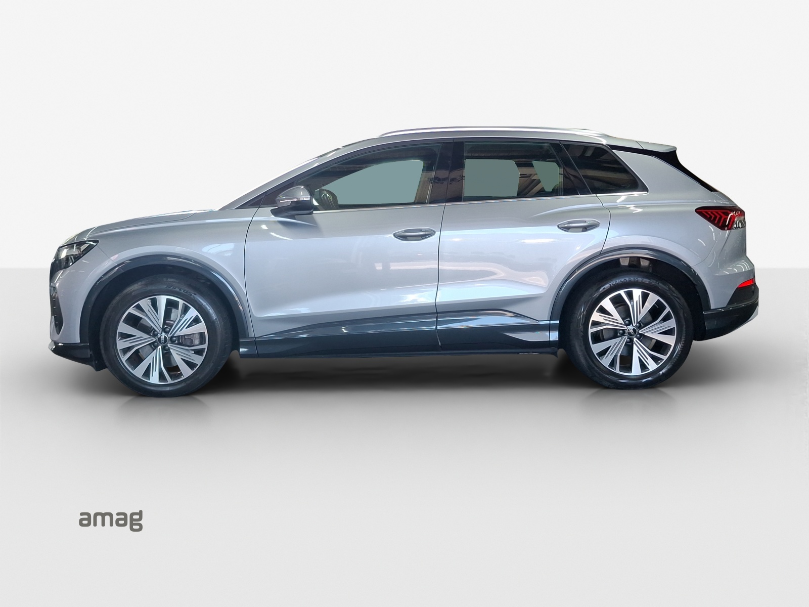AUDI Q4 e-tron 50 quattro-image-1