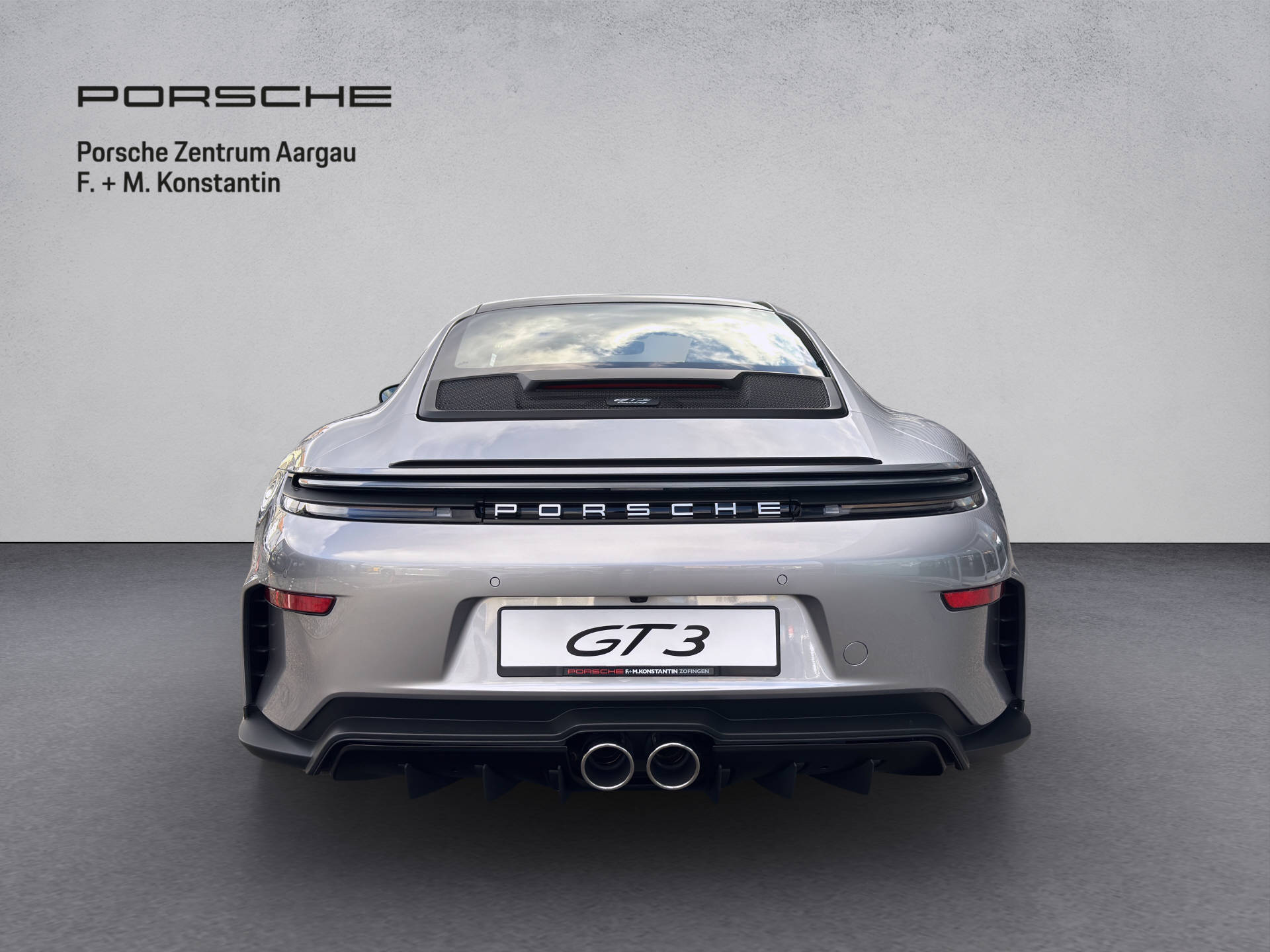 PORSCHE 911 GT3 mit Touring-Paket-image-4