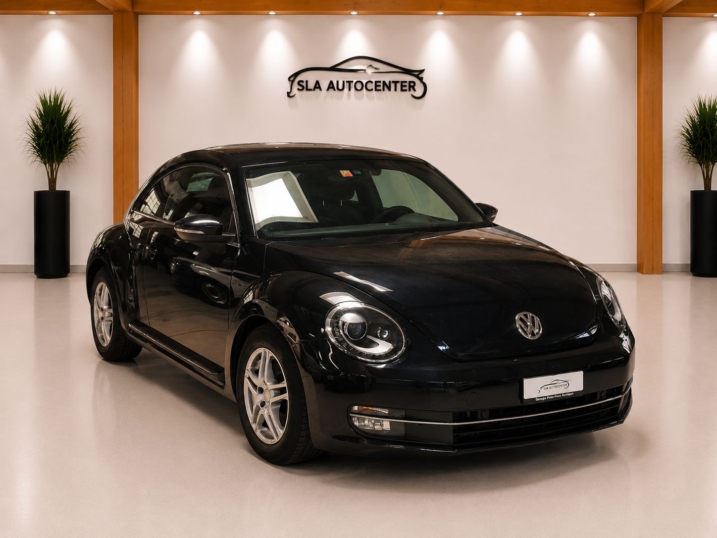 VW Beetle 2.0 TSI Sport DSG-image-2