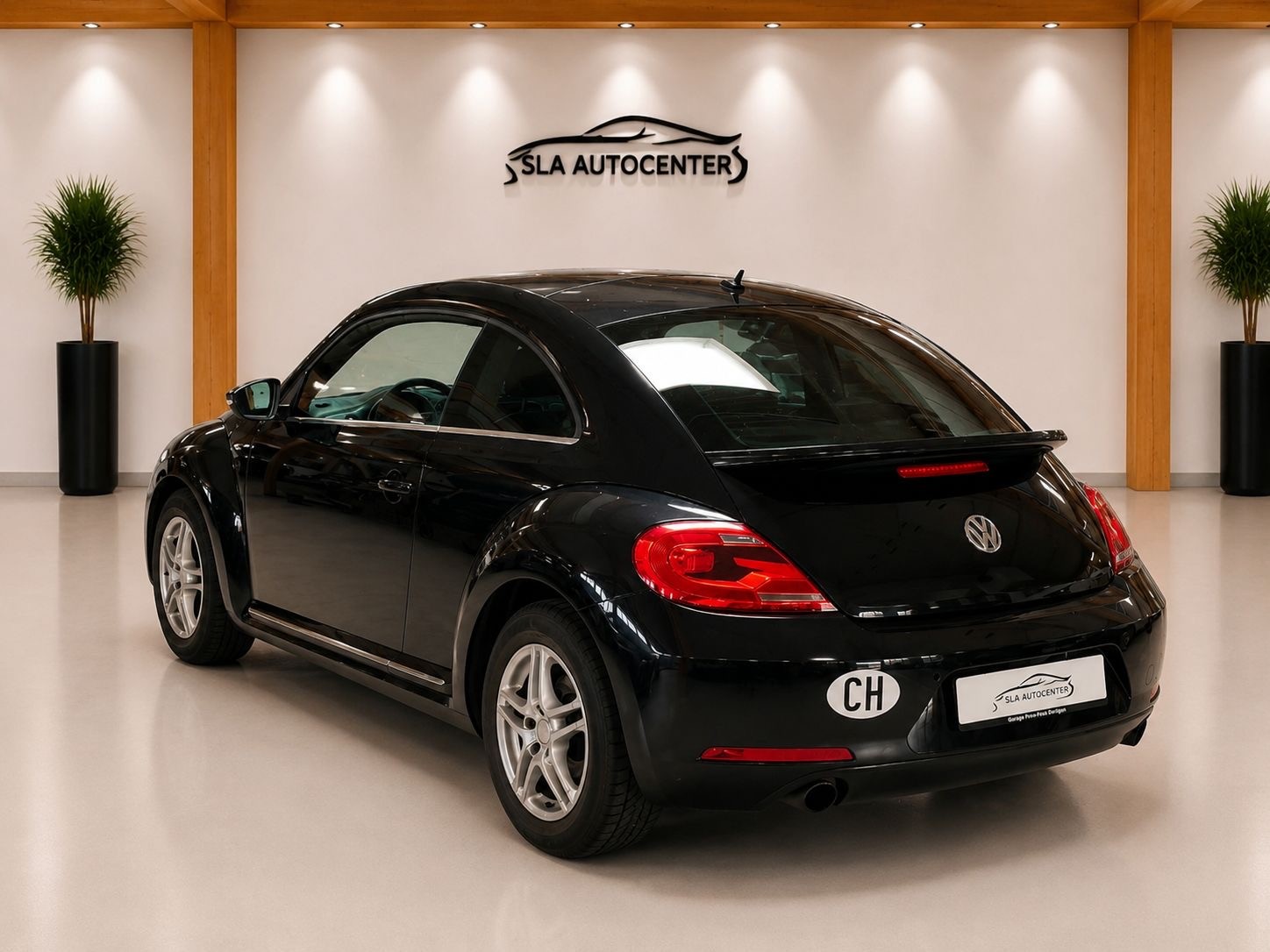 VW Beetle 2.0 TSI Sport DSG-image-5