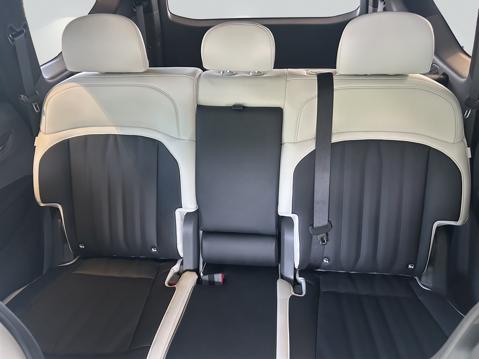 KIA EV9 99.8 kWh GT-Line 4x4-image-8