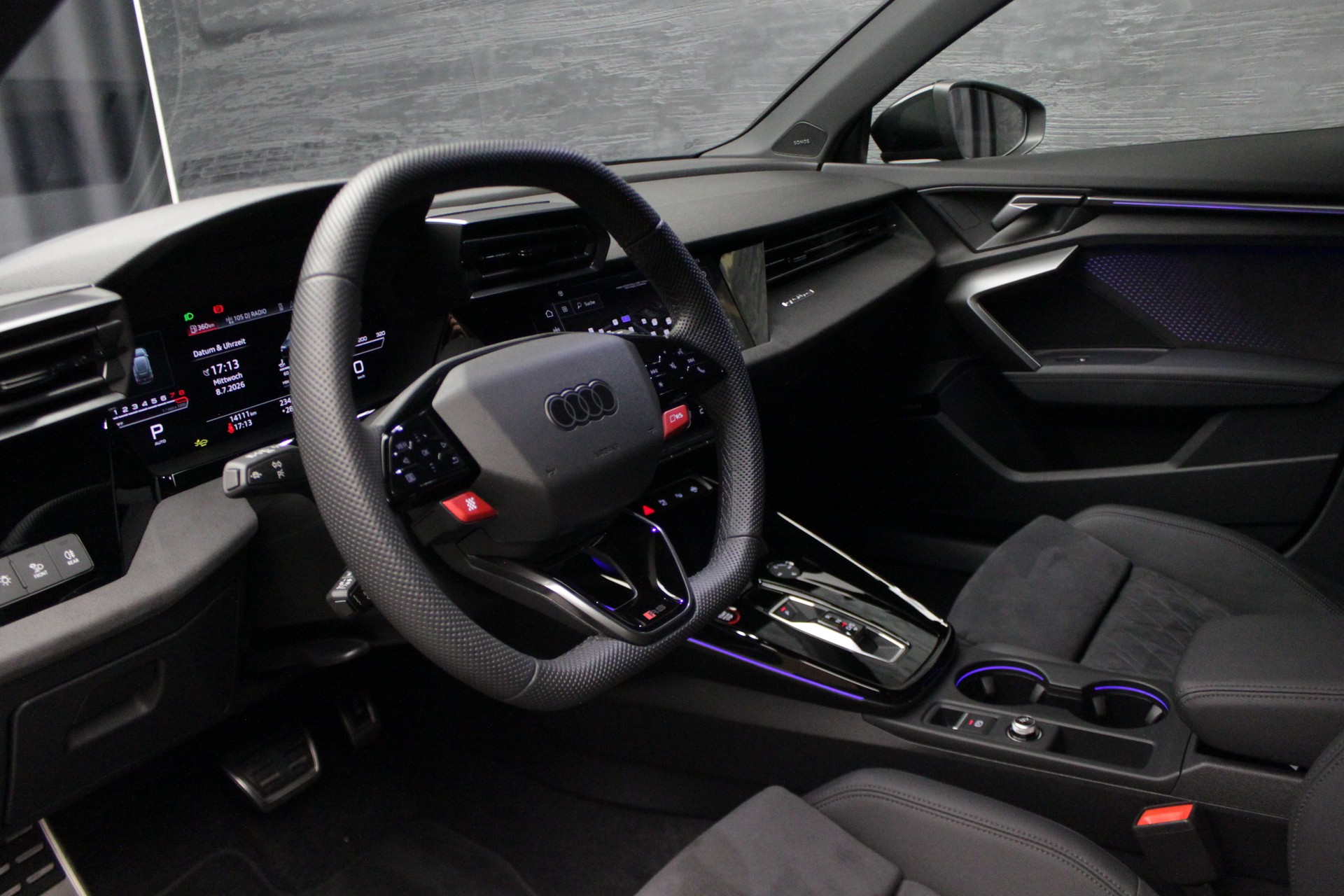 AUDI RS3 Sportback 2.5 TSI quattro S-tronic-image-19