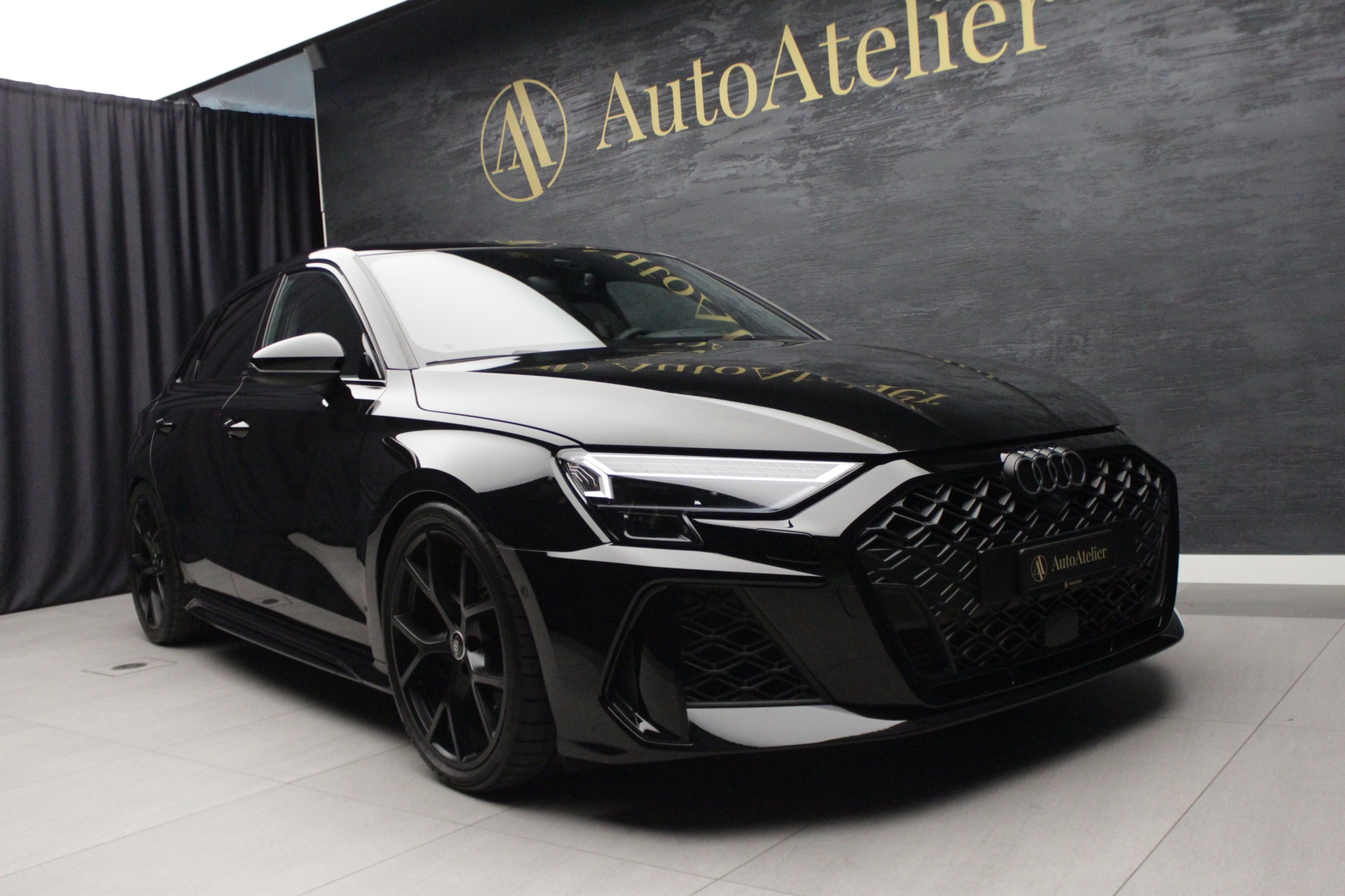 AUDI RS3 Sportback 2.5 TSI quattro S-tronic-image-0