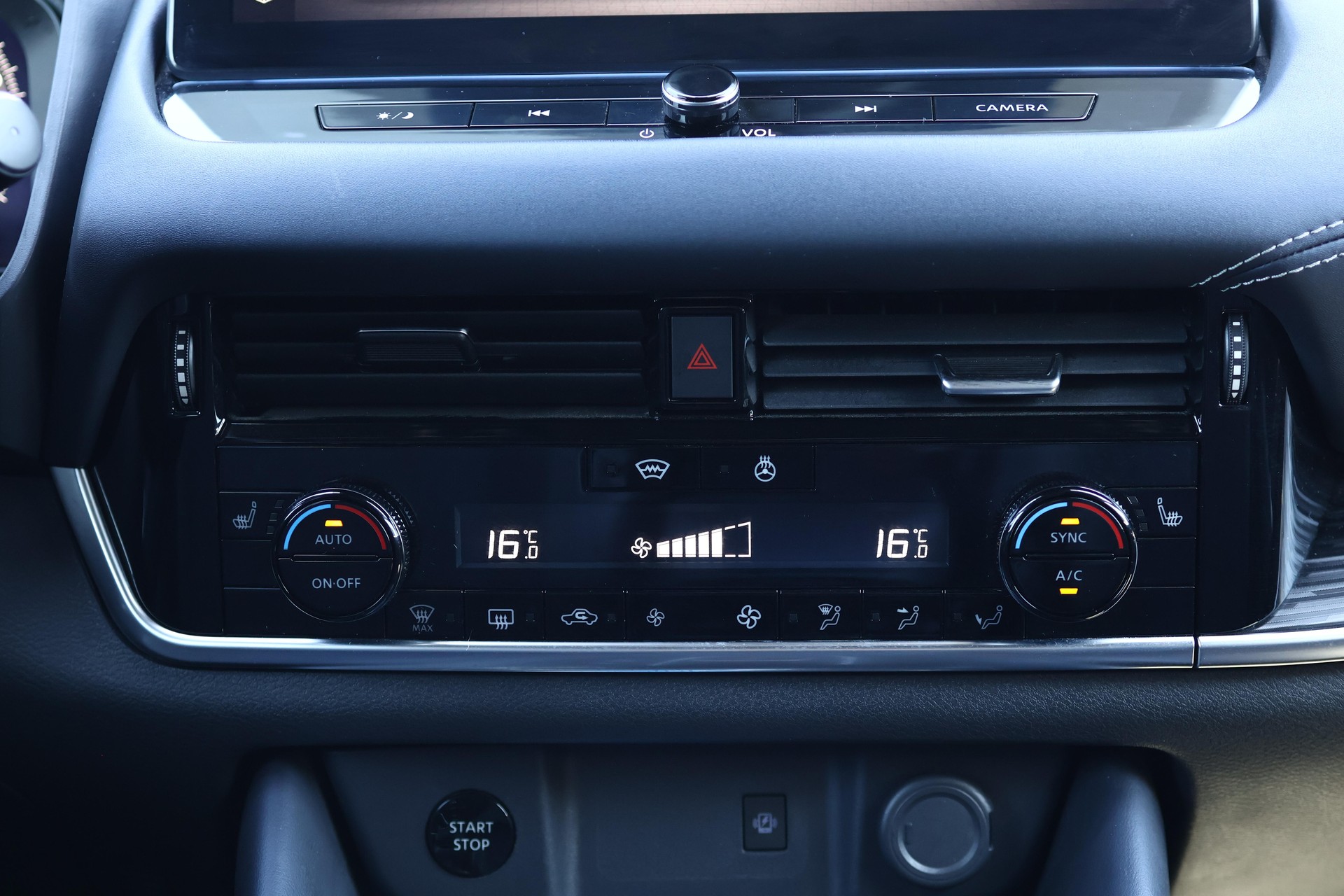 NISSAN Qashqai 1.5 VC-T Tekna-image-15