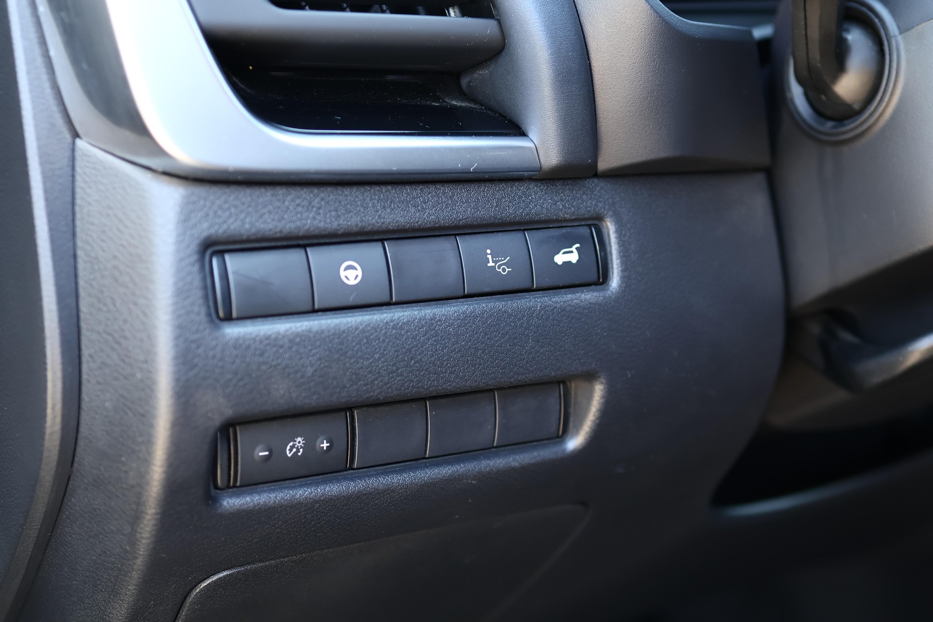 NISSAN Qashqai 1.5 VC-T Tekna-image-22