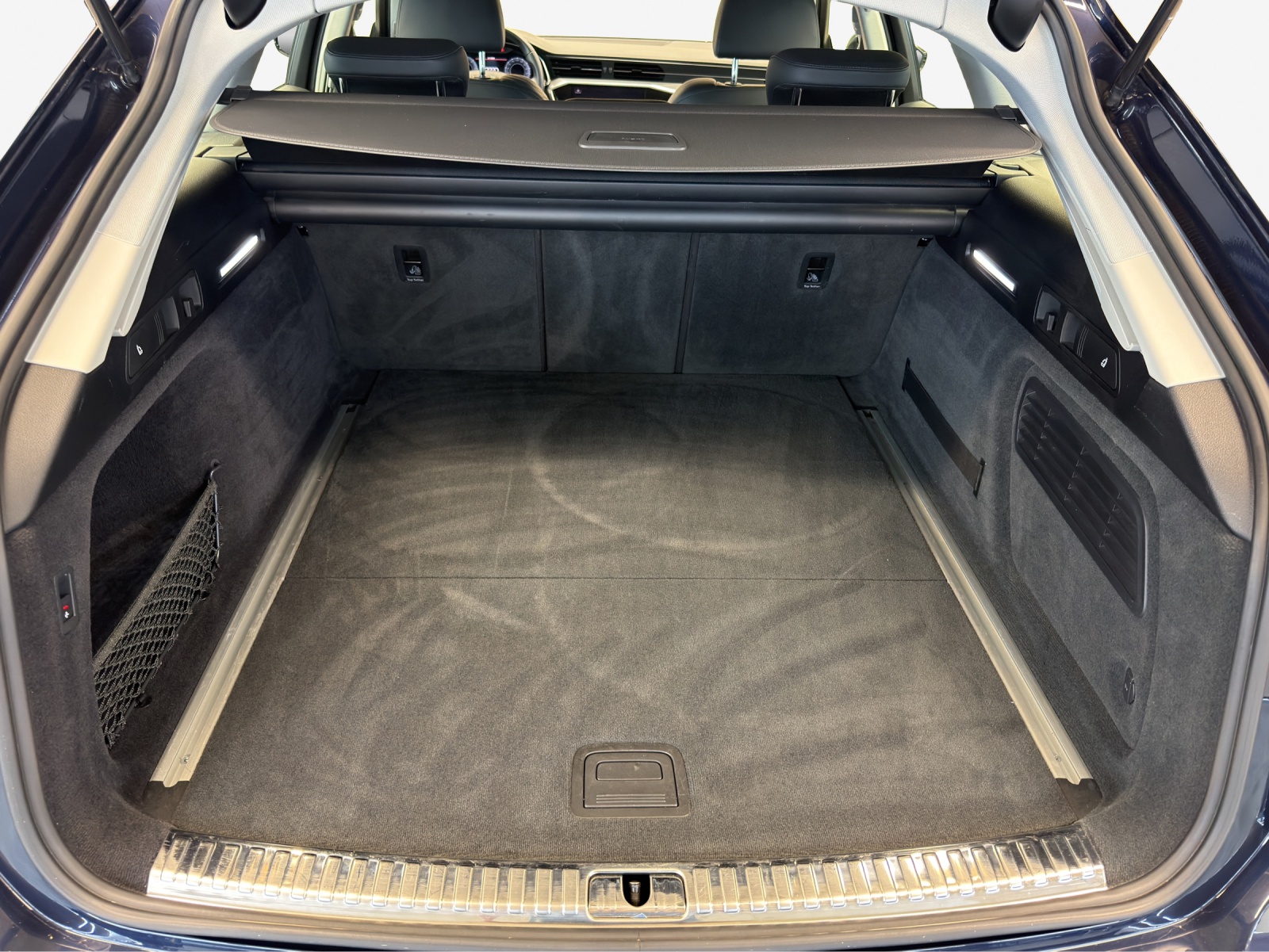 AUDI A6 Avant 45 TDI Sport quattro tiptronic-image-12