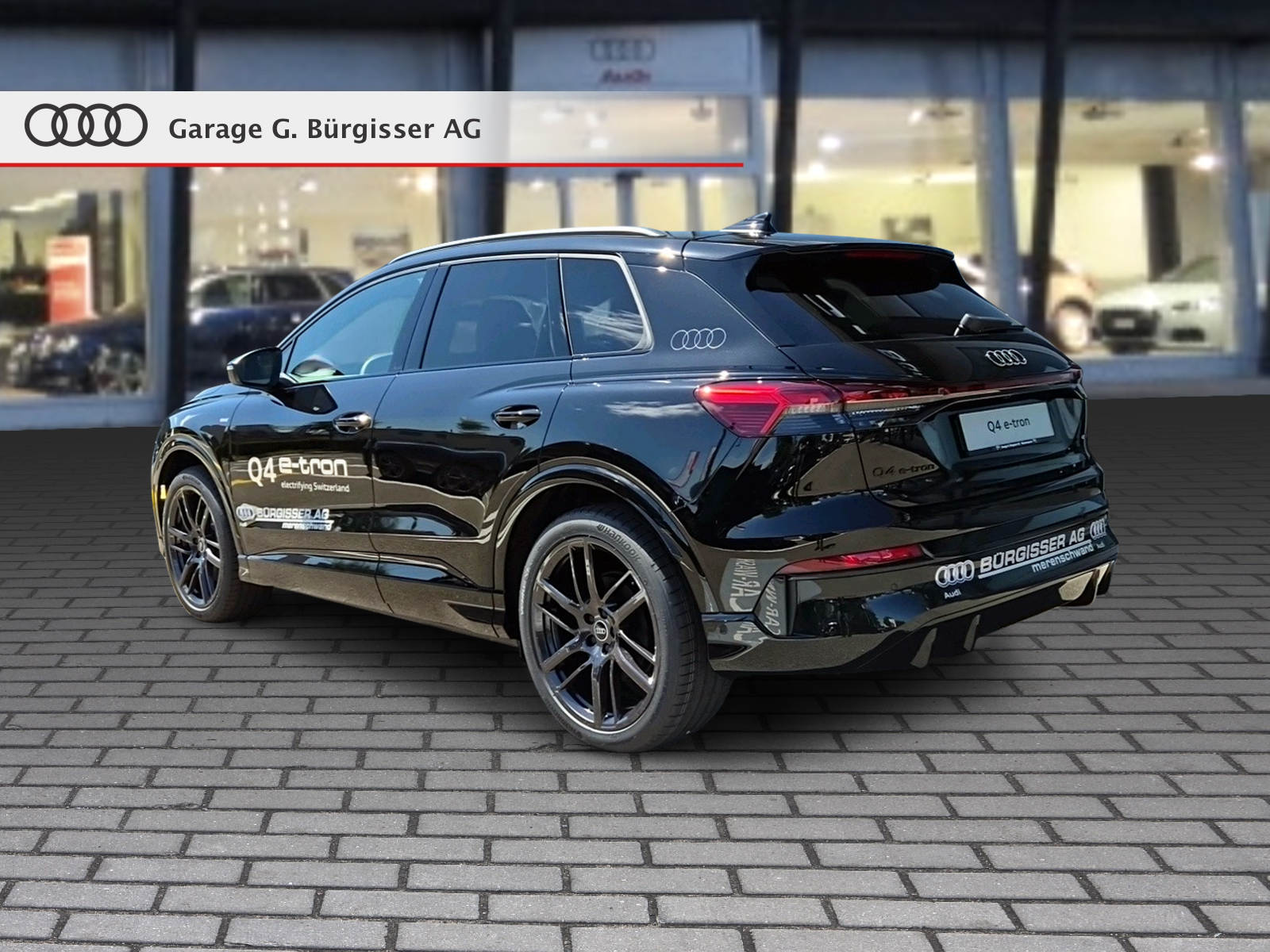 AUDI Q4 e-tron SUV quattro performance Mythosschwarz Metallic-image-3