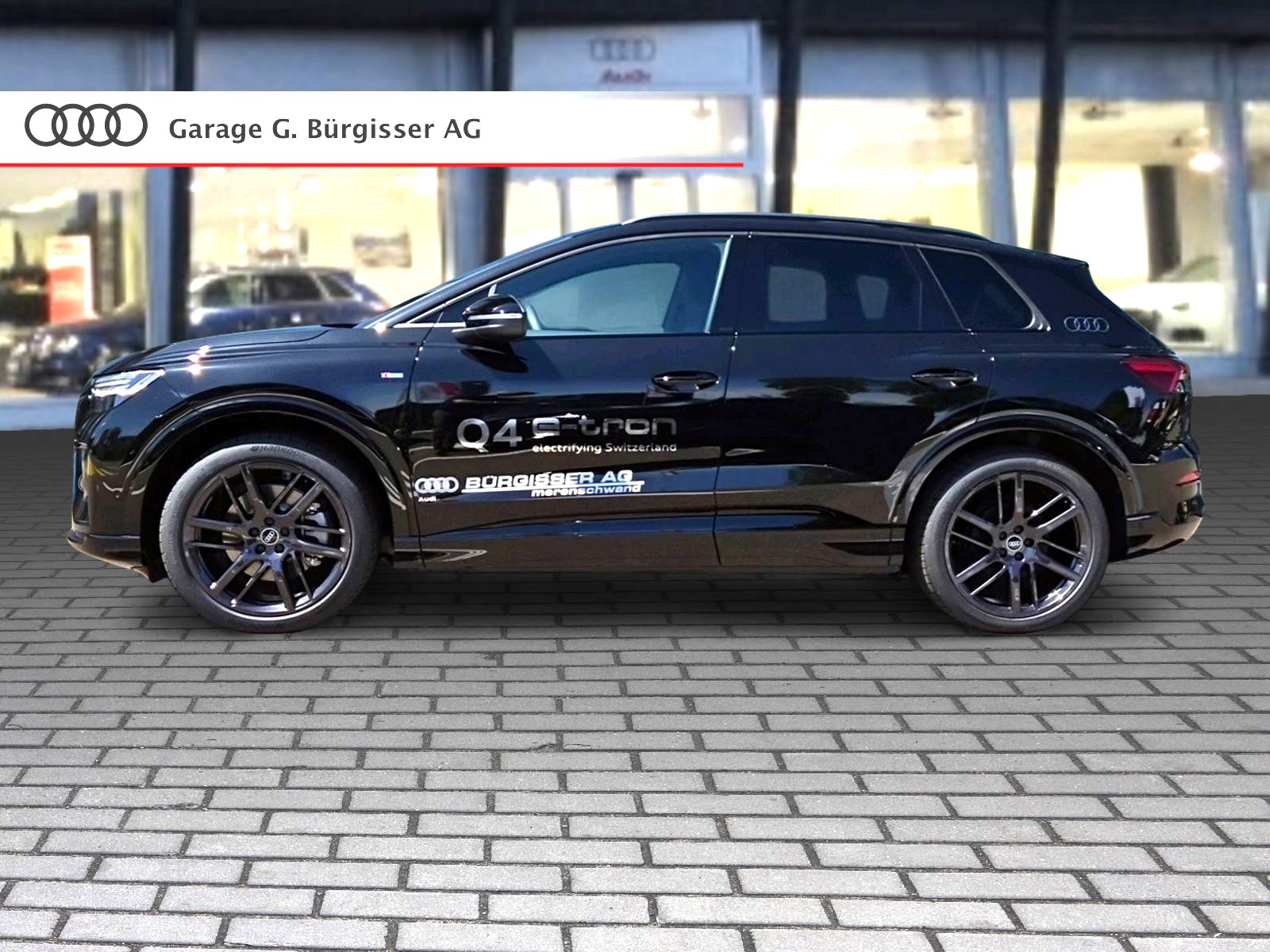 AUDI Q4 e-tron SUV quattro performance Mythosschwarz Metallic-image-2