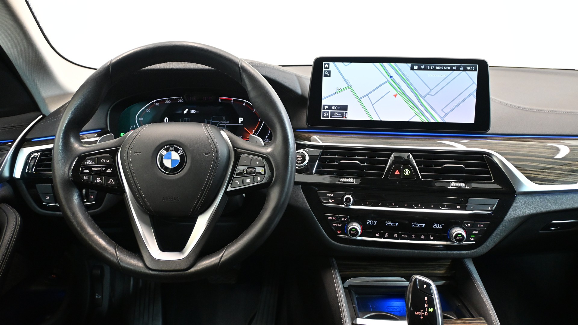 BMW 520d xDrive 48V Touring Luxury Steptronic-image-6