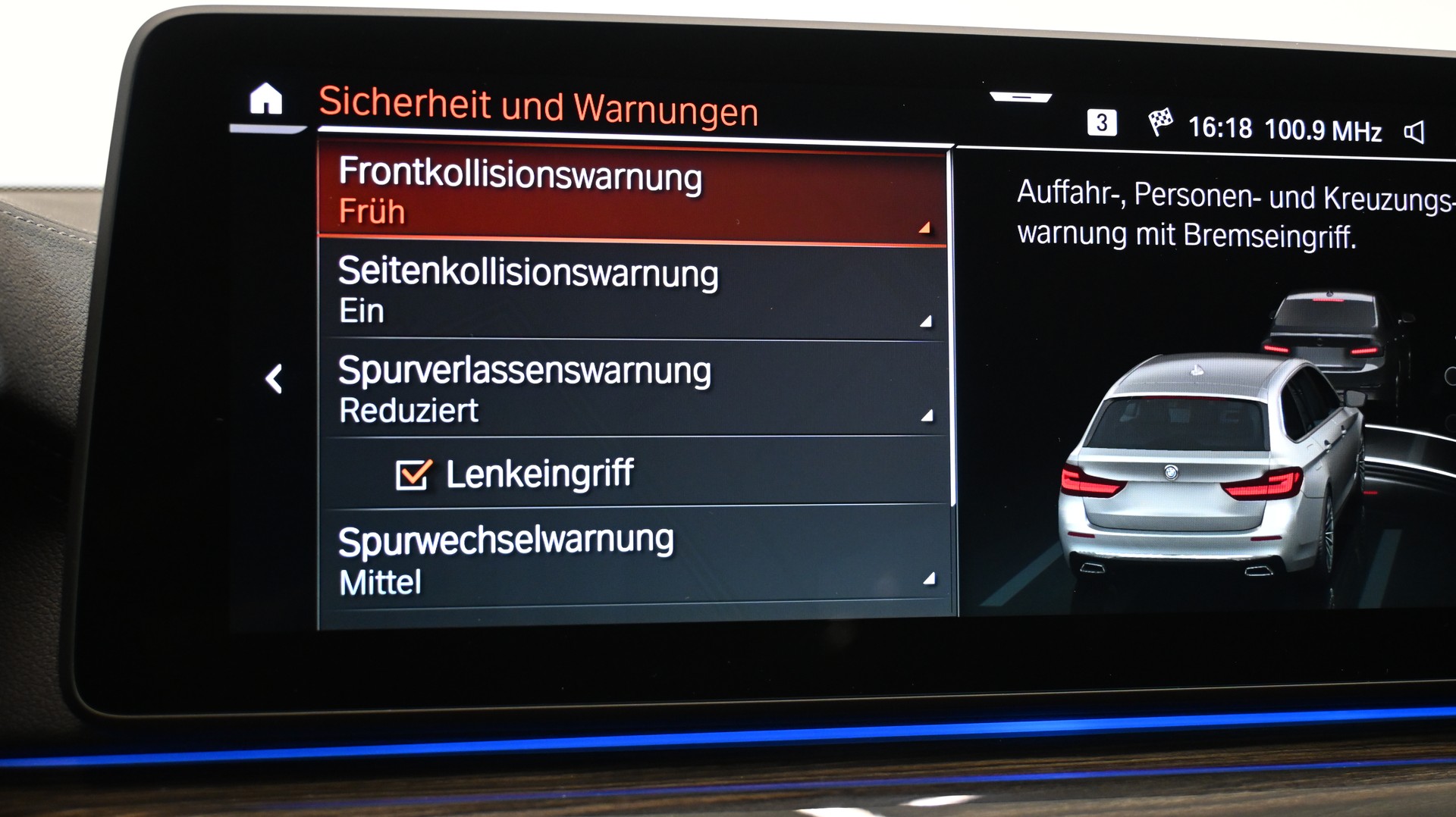 BMW 520d xDrive 48V Touring Luxury Steptronic-image-11