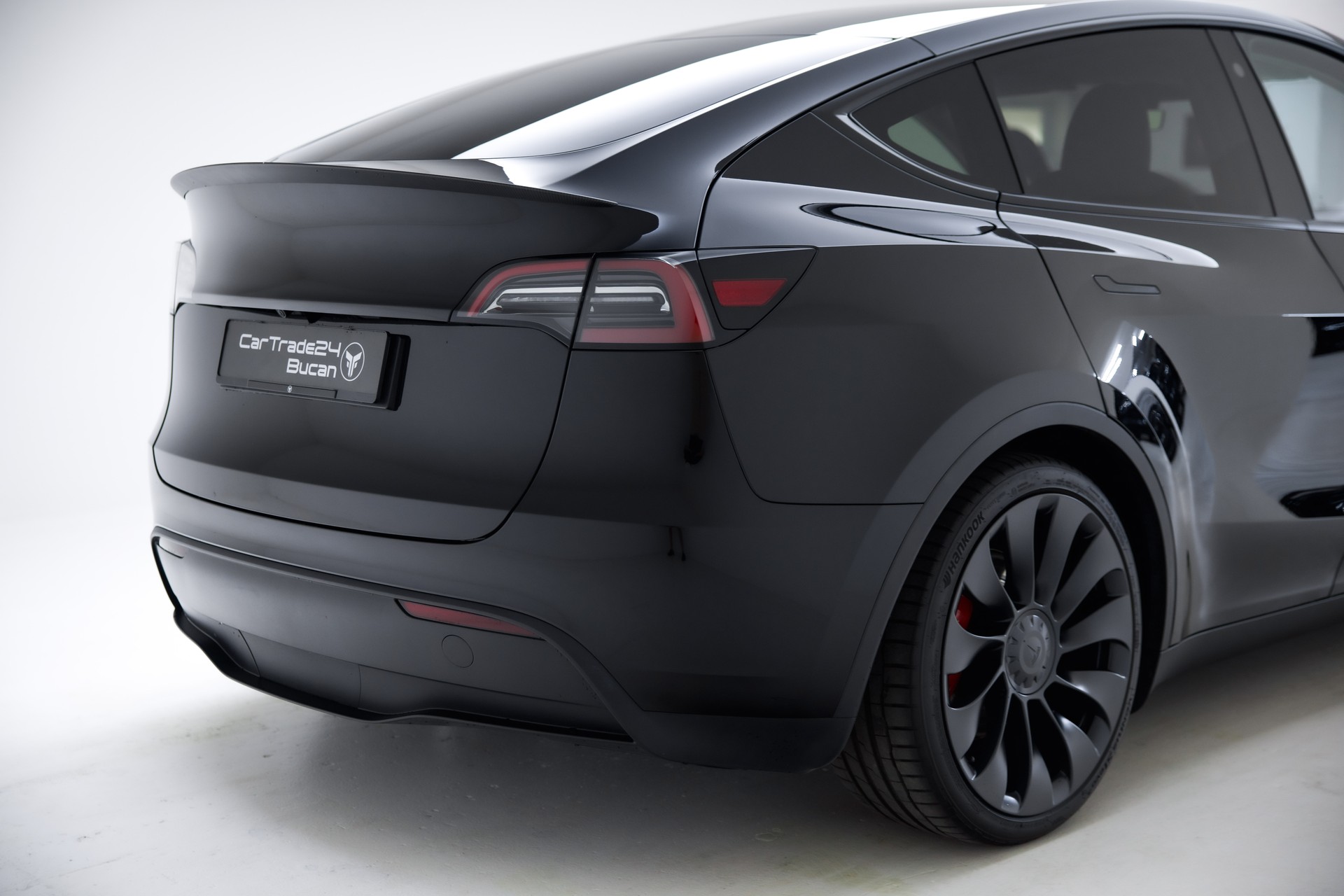 TESLA Model Y Long Range-image-15