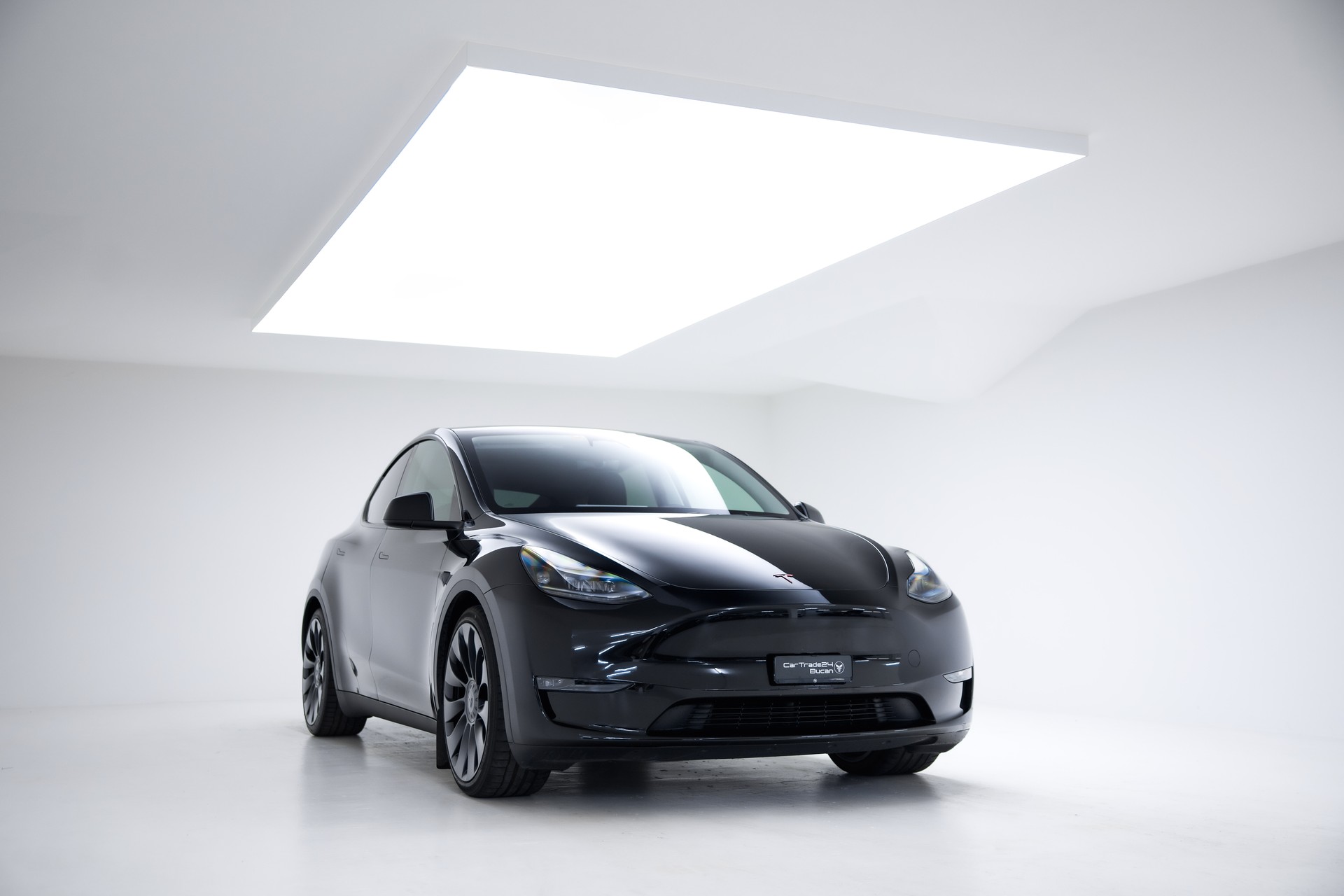 TESLA Model Y Long Range-image-5