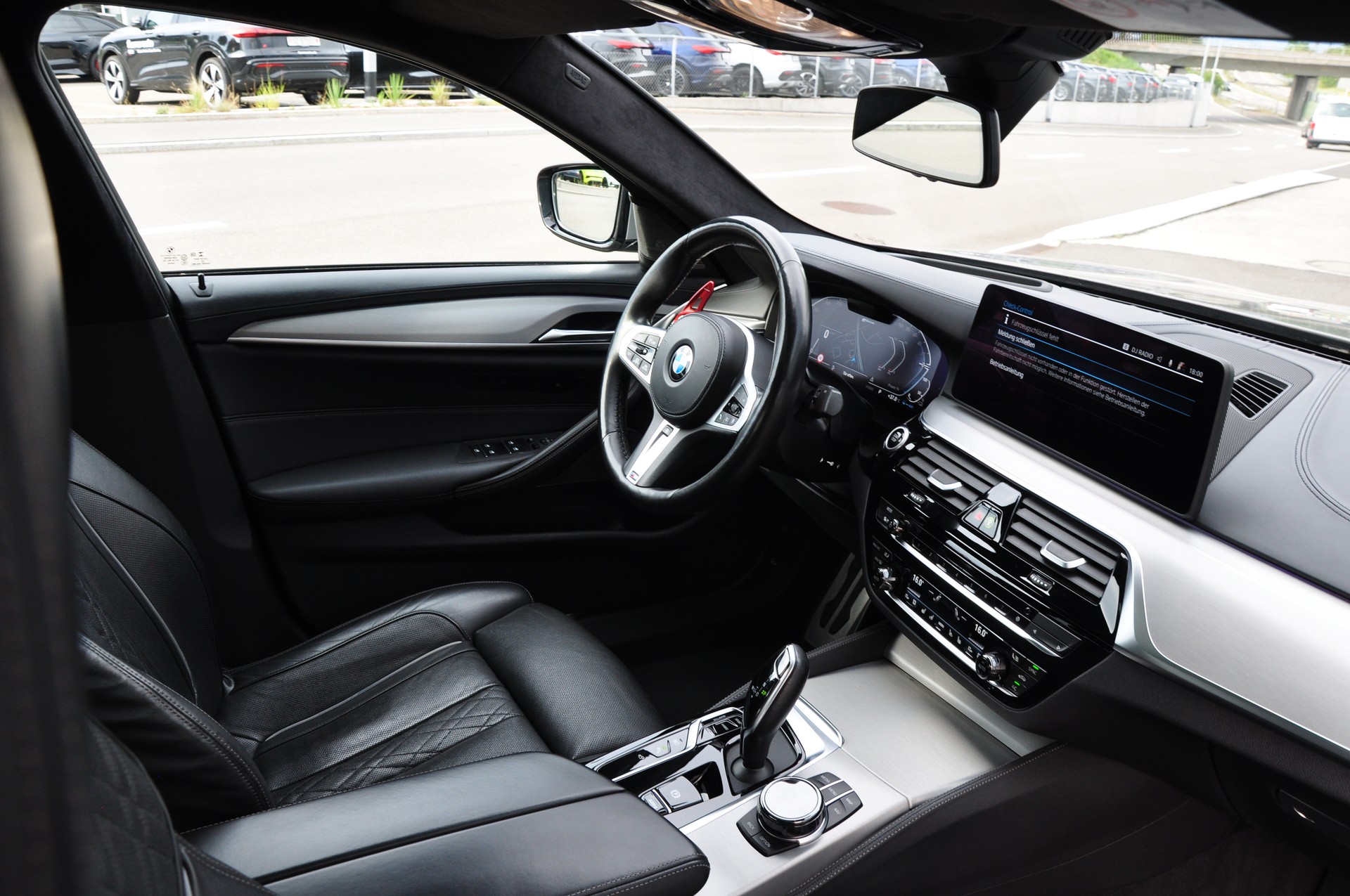 BMW 545e xDrive M Sport Steptronic-image-20