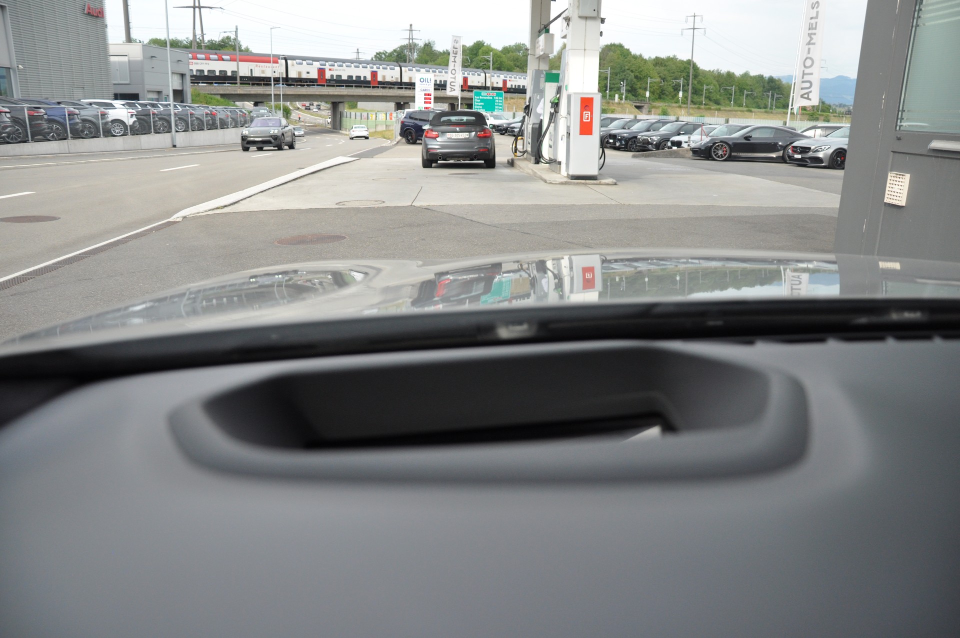 BMW 545e xDrive M Sport Steptronic-image-22