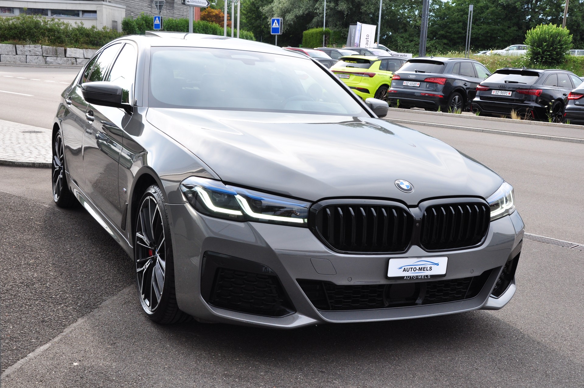BMW 545e xDrive M Sport Steptronic-image-11