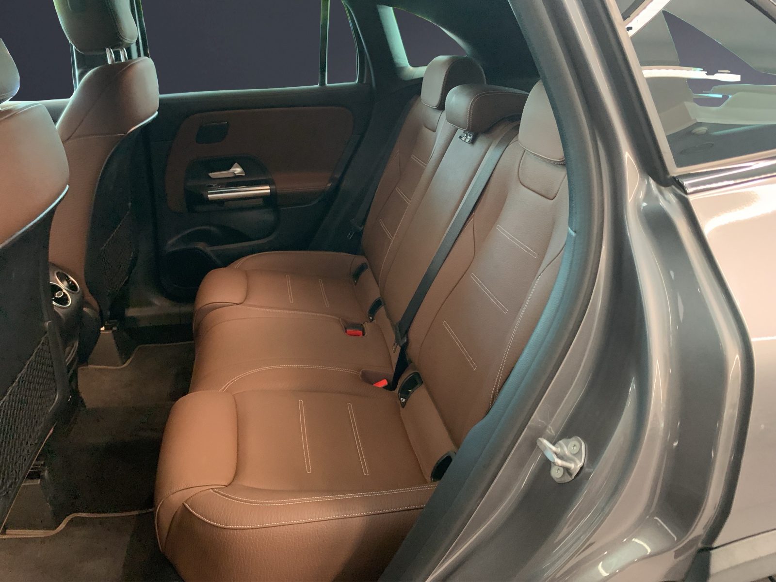 MERCEDES-BENZ GLA 250 Progressive4Matic-image-10