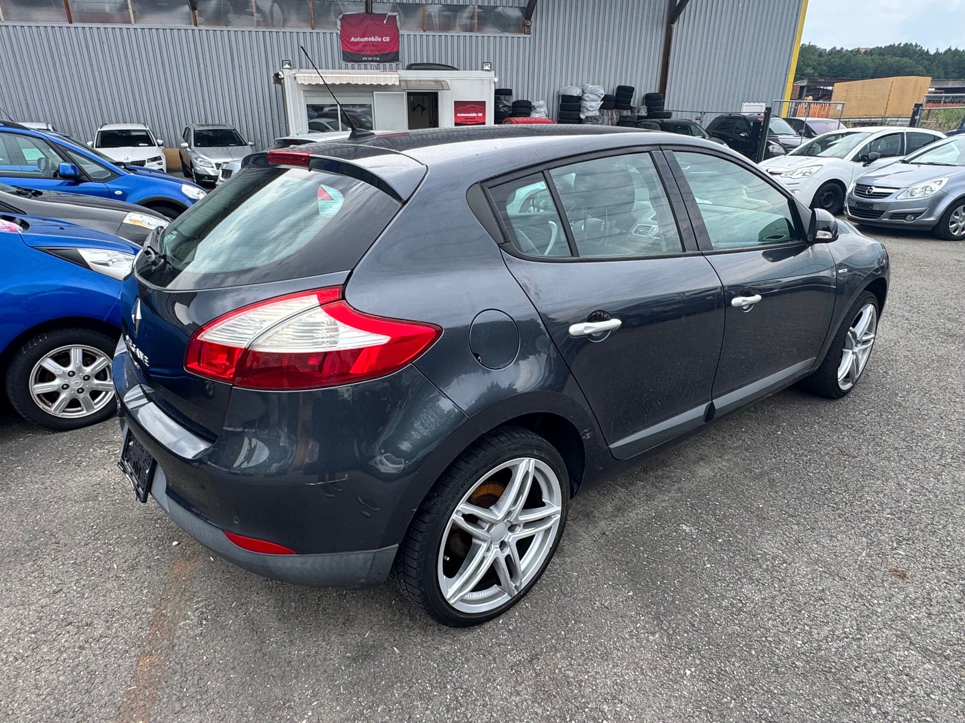 RENAULT Mégane 1.6 16V Bose-image-5