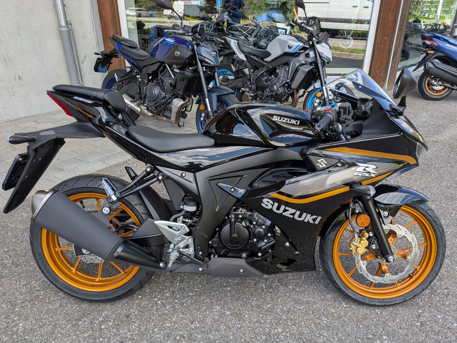 SUZUKI GSX-R 125-image-6