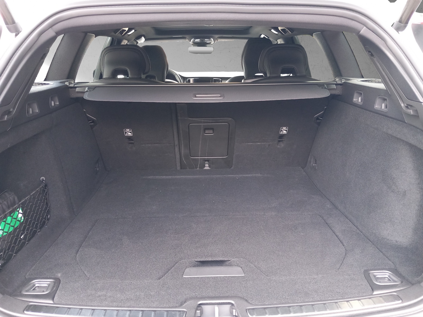 VOLVO V60 2.0 T6 TE Ultimate Dark eAWD-image-26