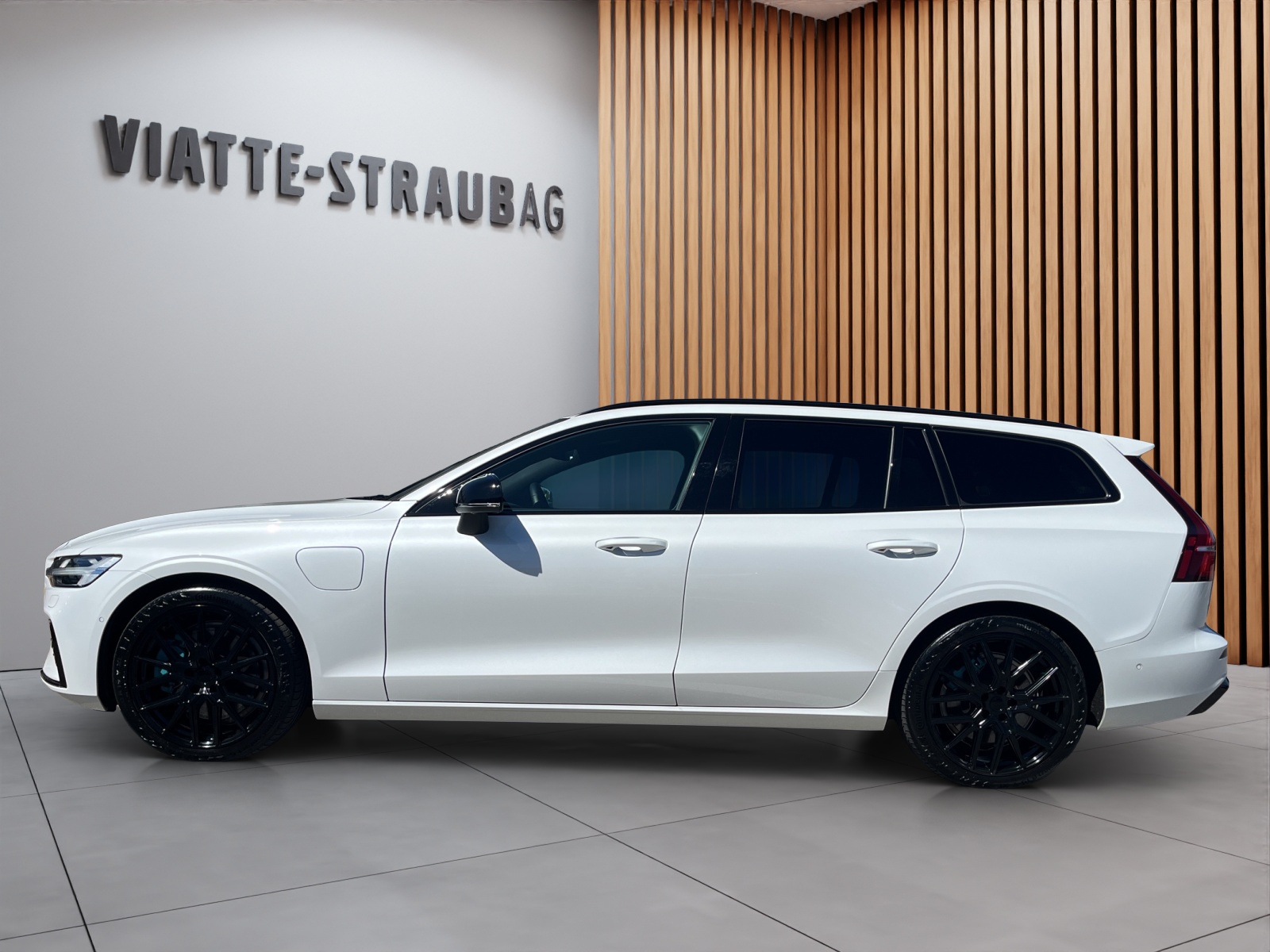 VOLVO V60 2.0 T6 TE Ultimate Dark eAWD-image-1
