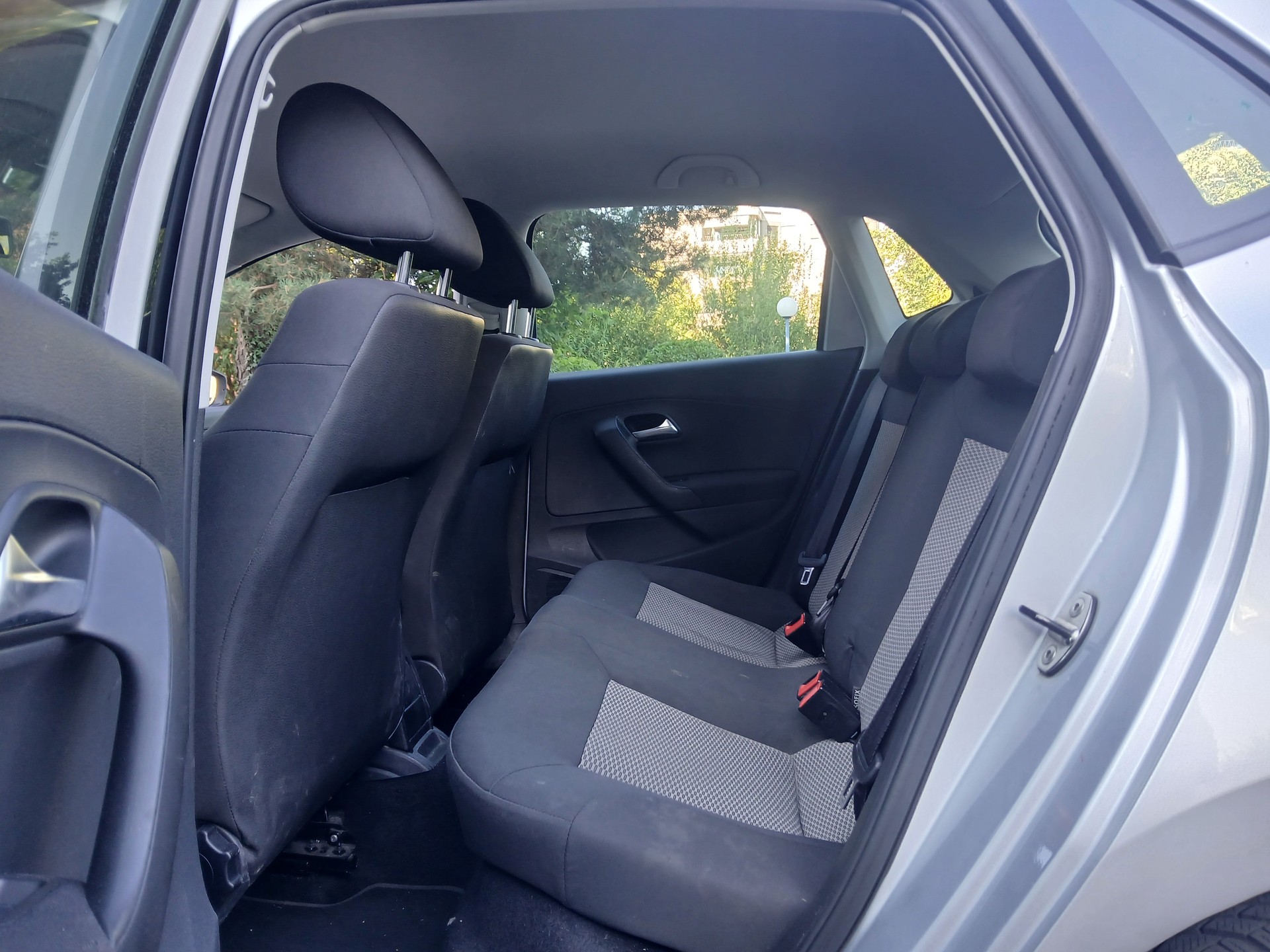 VW Polo 1.4 16V Trendline-image-11