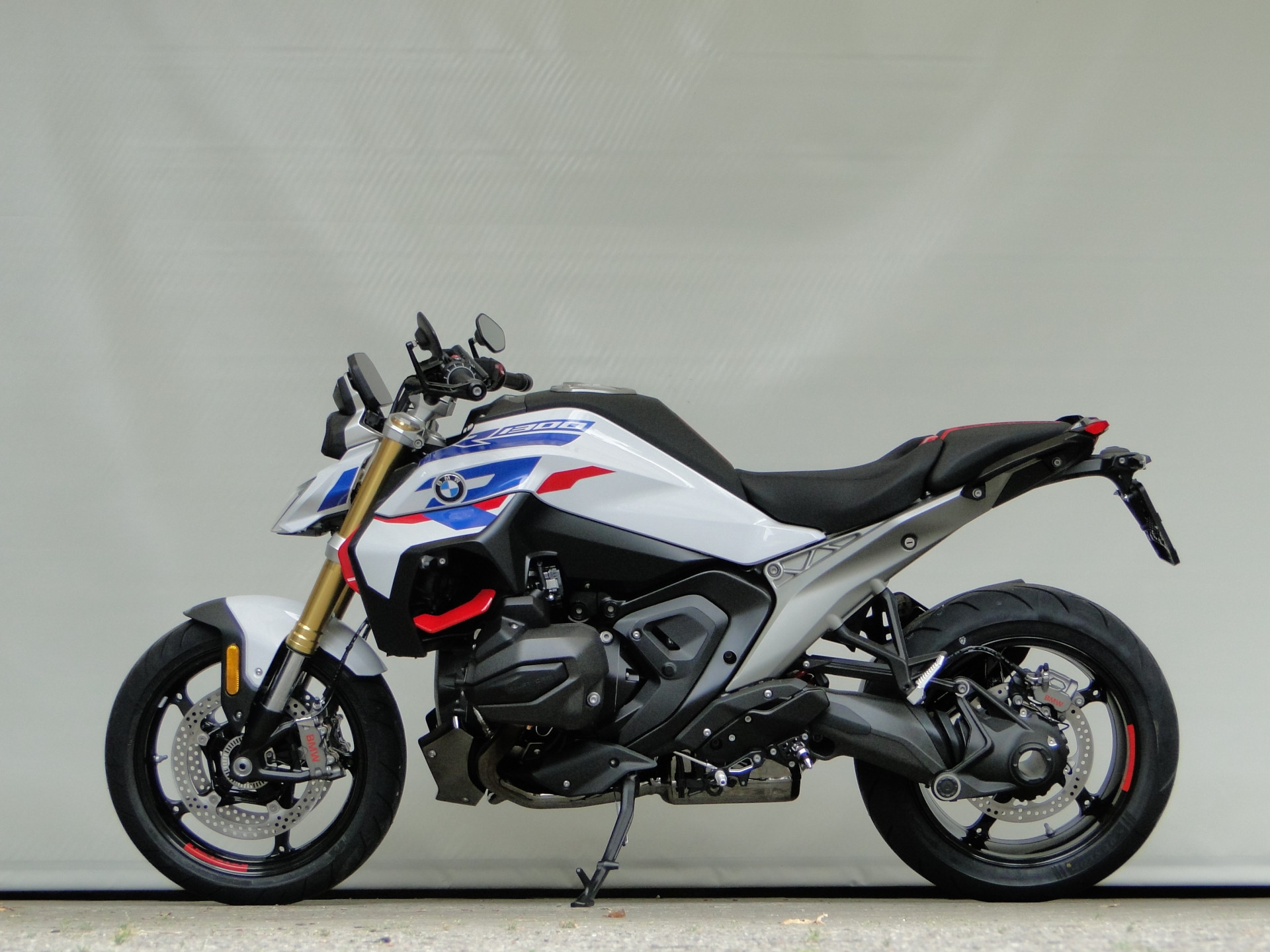 BMW R 1300 R Performance ASA, BOXER BONUS CHF 1'500.- & 2.9% LEASING